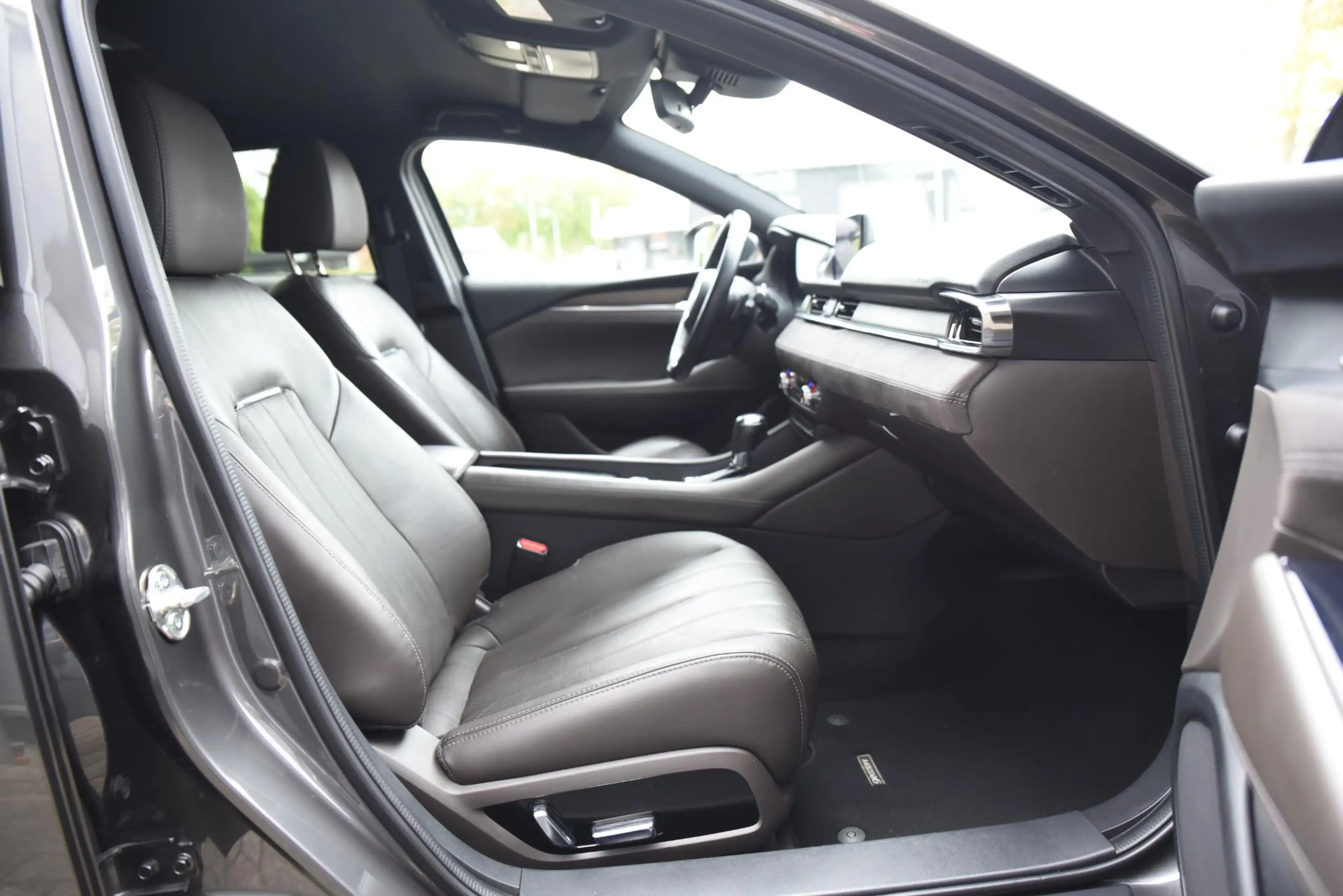 Mazda 6 Sportbreak 2.5 SkyActiv-G 194 Signature — photo 28