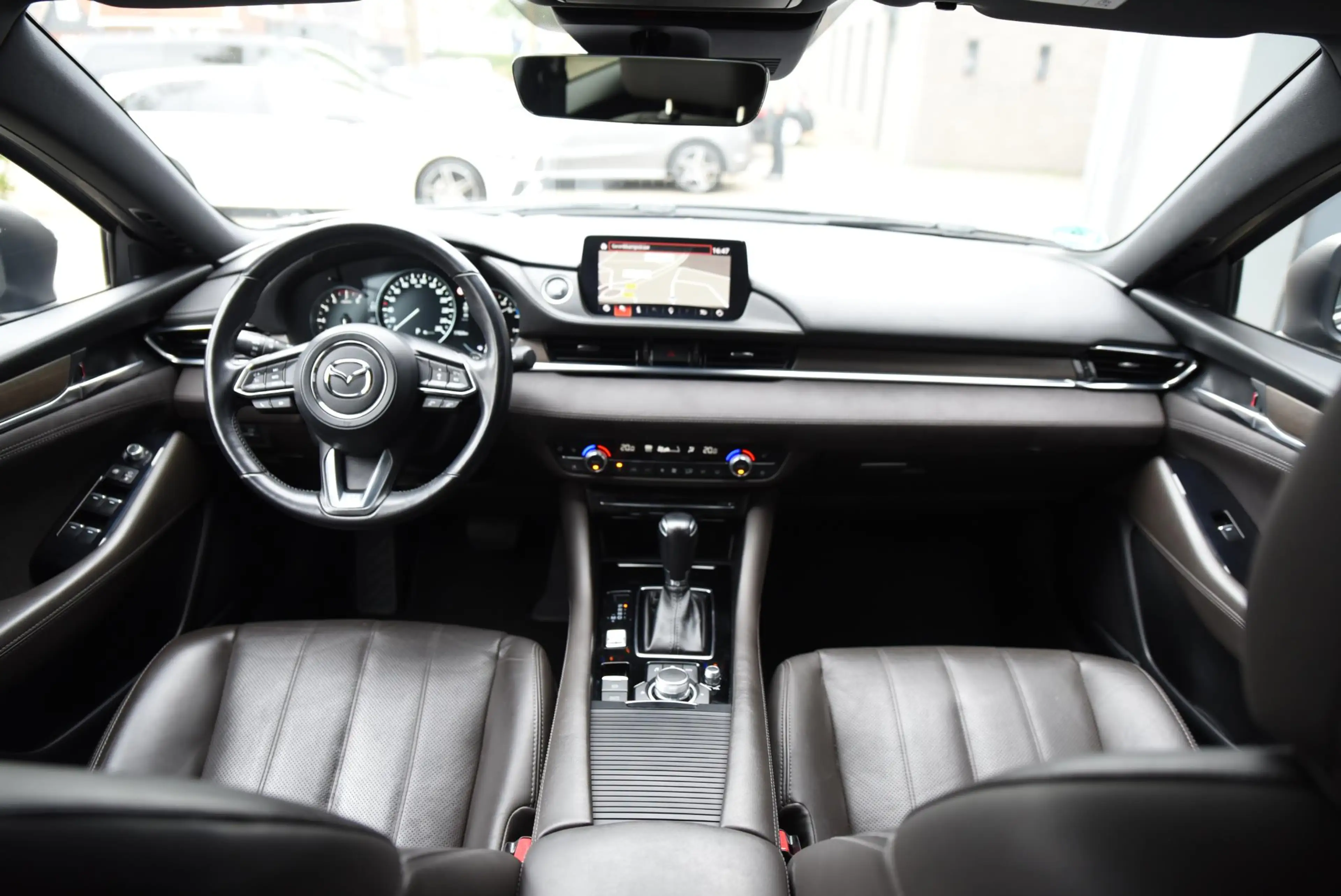 Mazda 6 Sportbreak 2.5 SkyActiv-G 194 Signature — photo 25