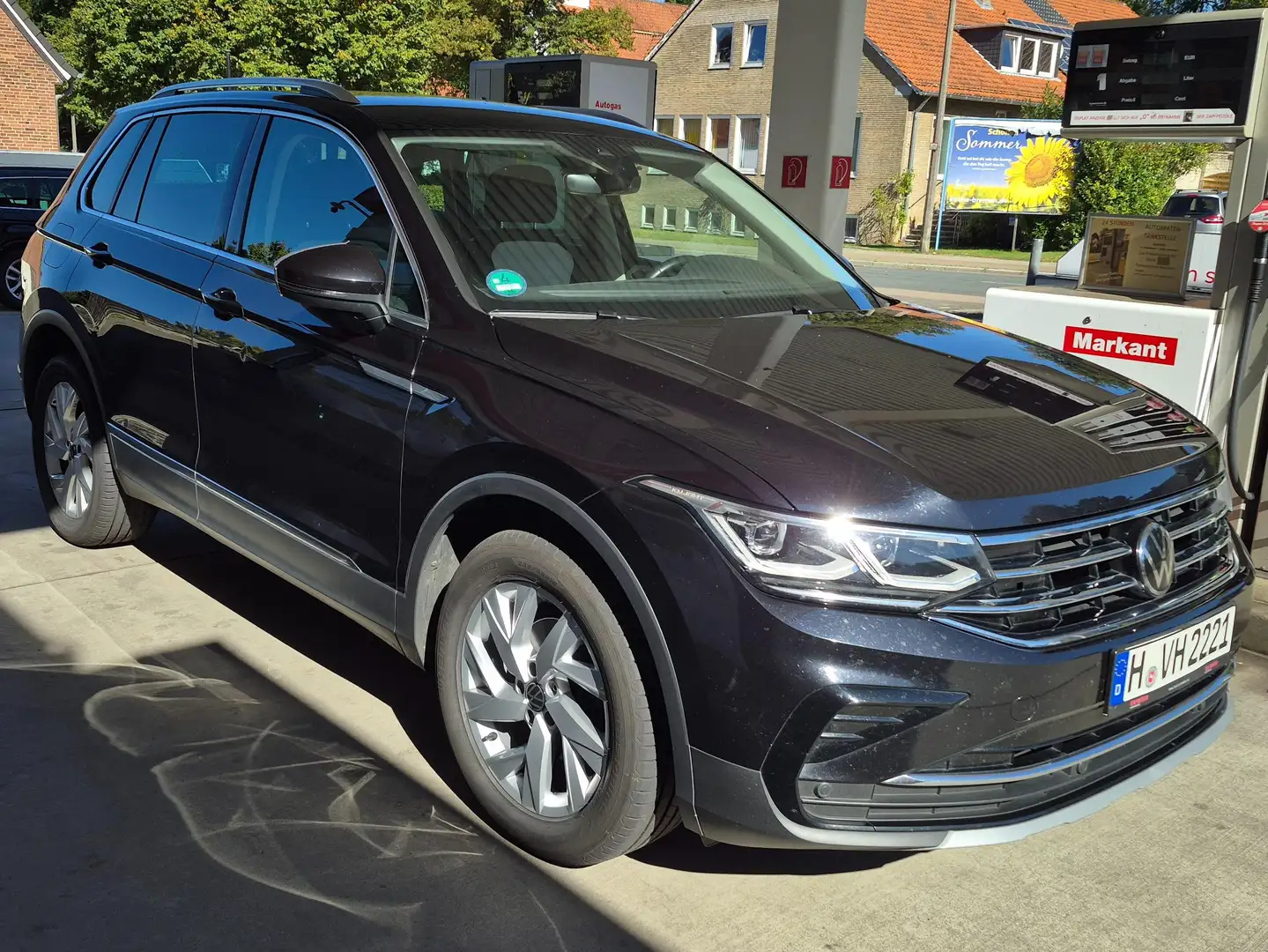 Volkswagen Tiguan Elegance 4Motion Business DSG AHK LED TOP Schwarz - 2