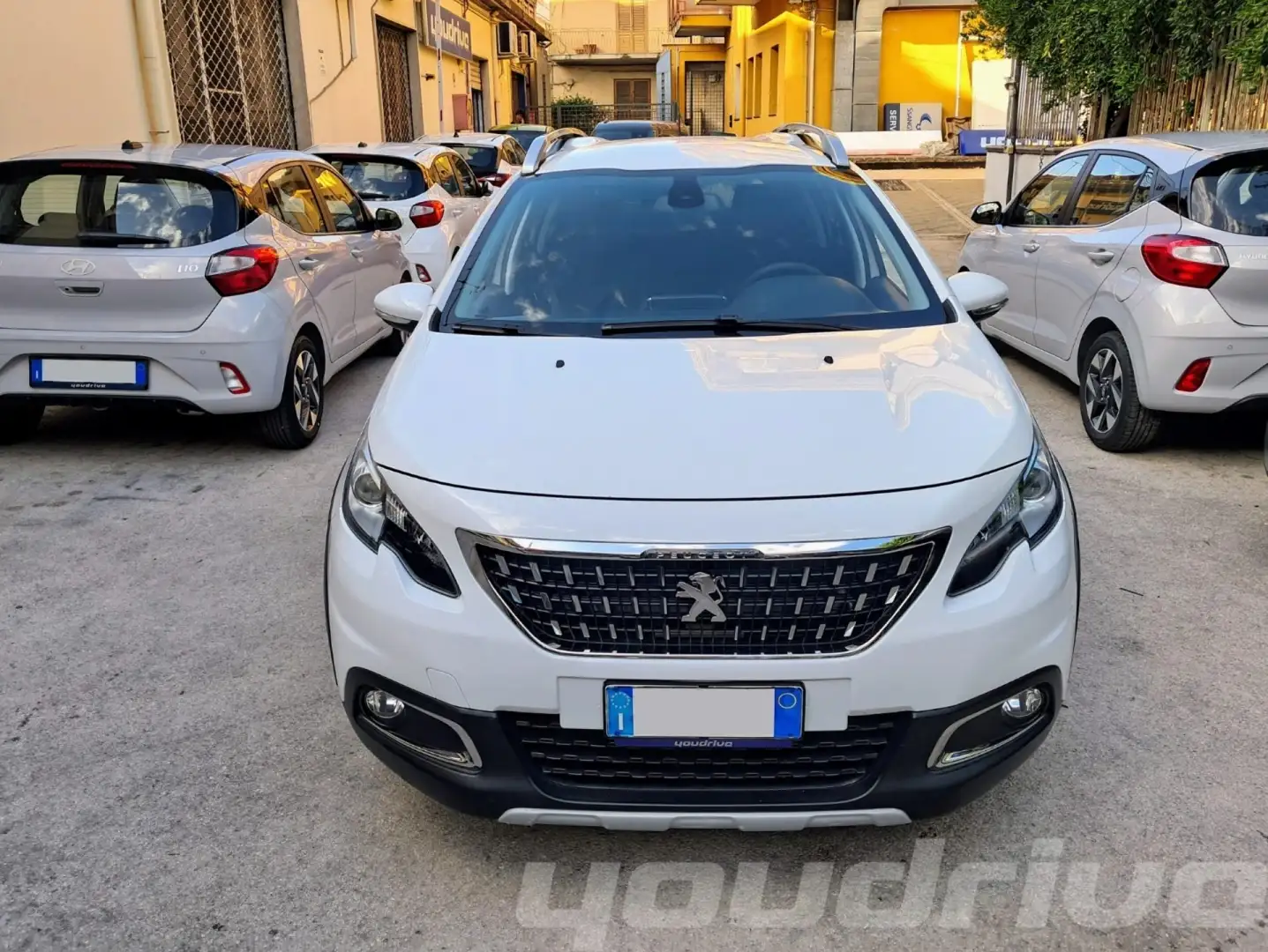 Peugeot 2008 1° serie BlueHDi 100 KM 116.700 Bianco - 2
