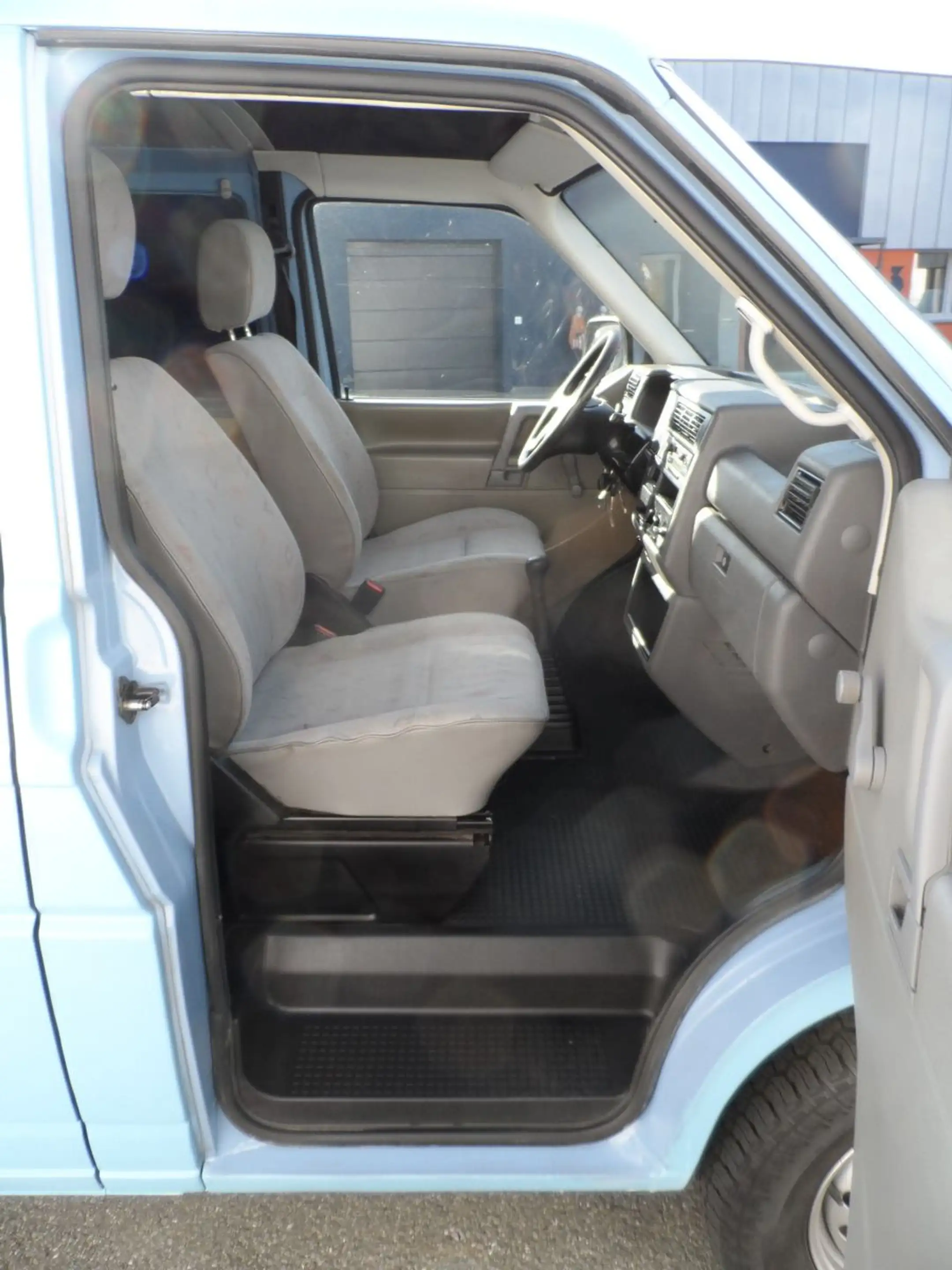Volkswagen T4 Syncro AXL Motor Raptorlack SEIKELHöherlegung — photo 12