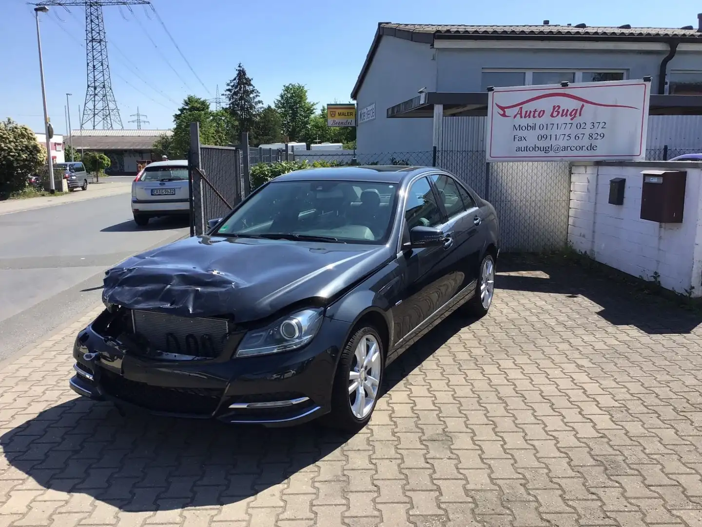 Mercedes-Benz C 350 CGI BlueEfficiency 4Matic Schwarz - 1
