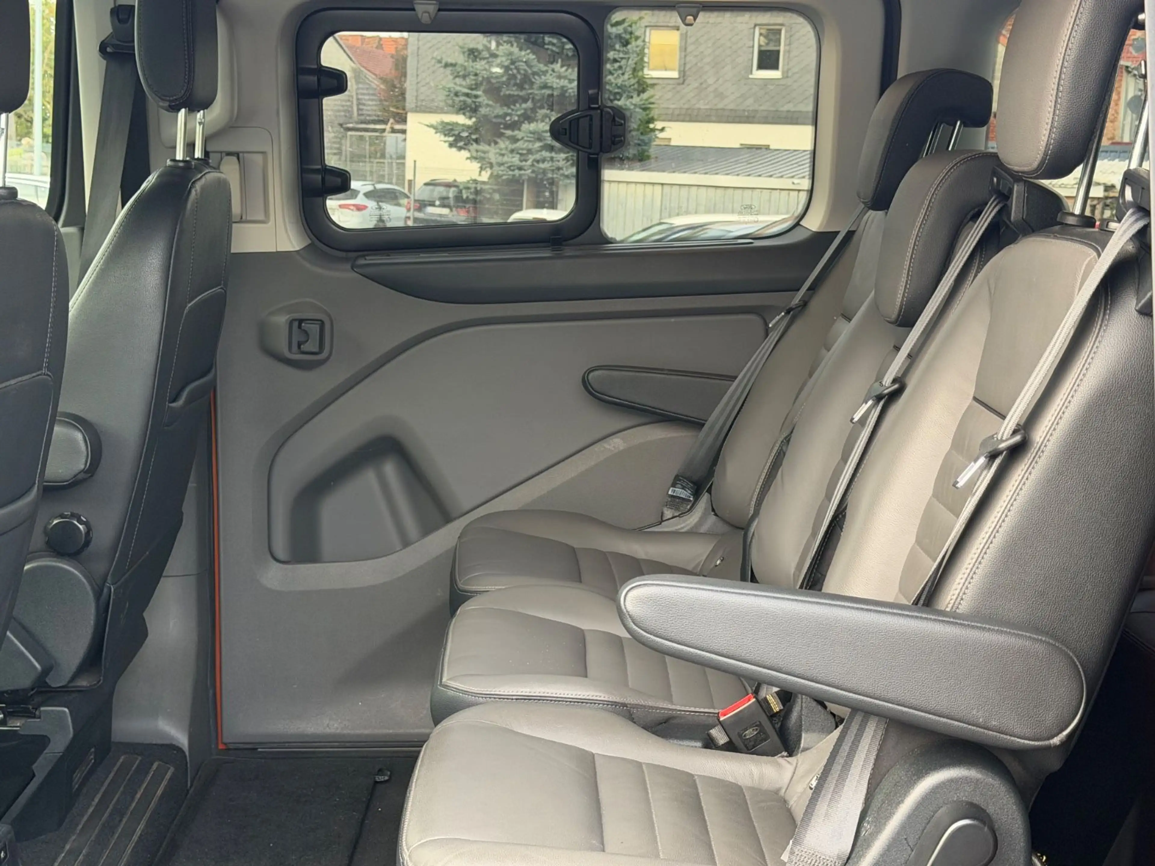 Ford Transit /Tourneo Custom Kombi 320 L1 Tourneo Tita — photo 12