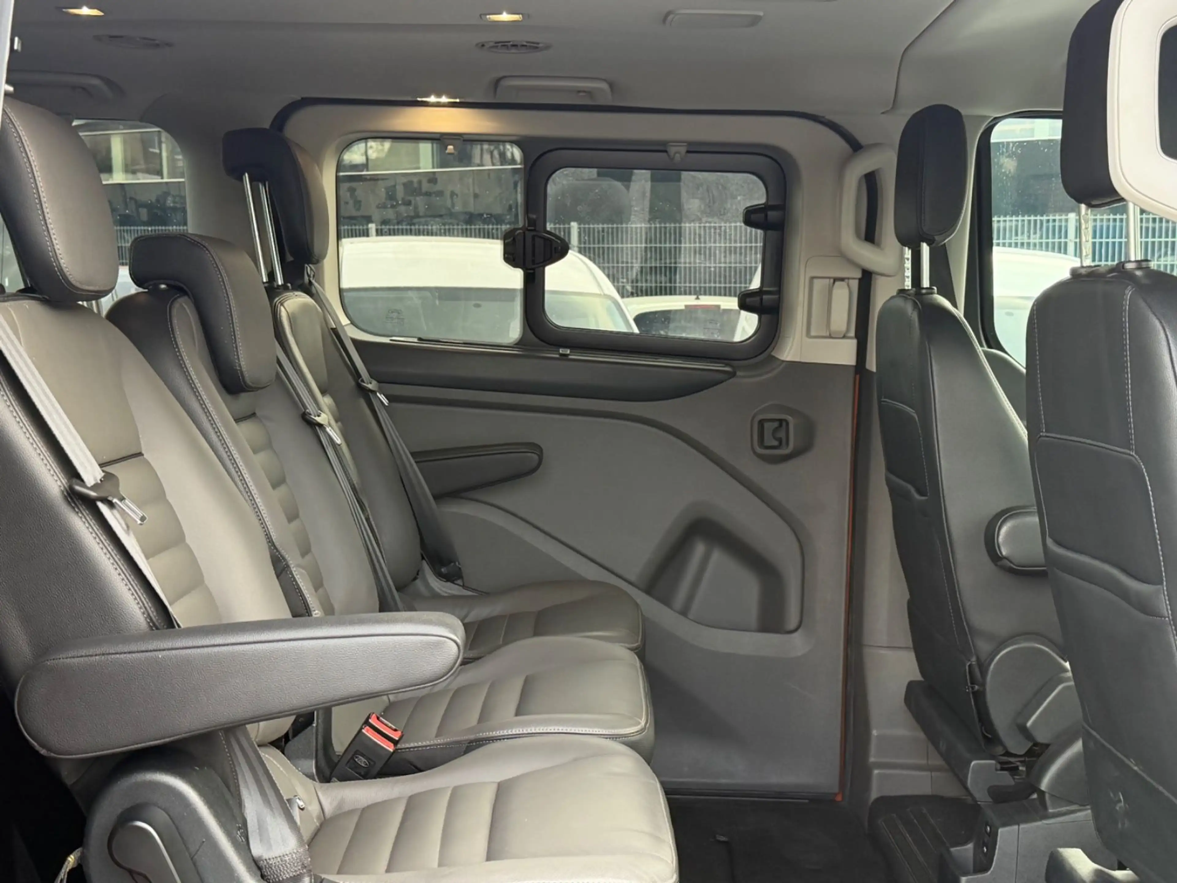 Ford Transit /Tourneo Custom Kombi 320 L1 Tourneo Tita — photo 13