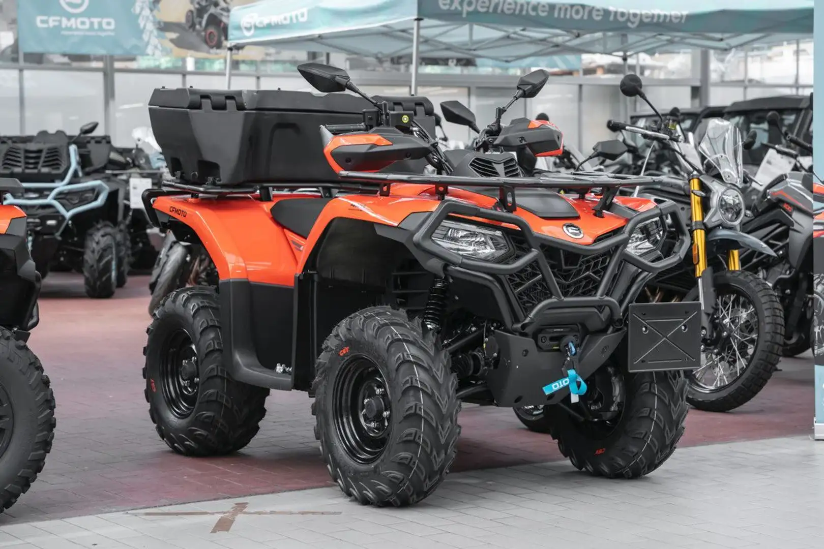 Otros CForce 450 S ABS, inkl. Bumper + Koffer hinten Naranja - 2