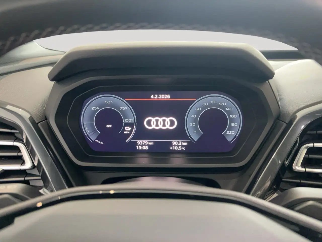 Audi Q4 e-tron 35 LED Navi S-line Exter.+Inter. SpSi LM20 Klima 10