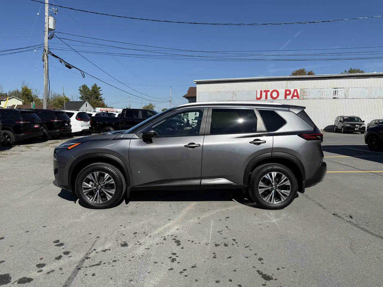 Nissan Rogue снимка Nissan Rogue