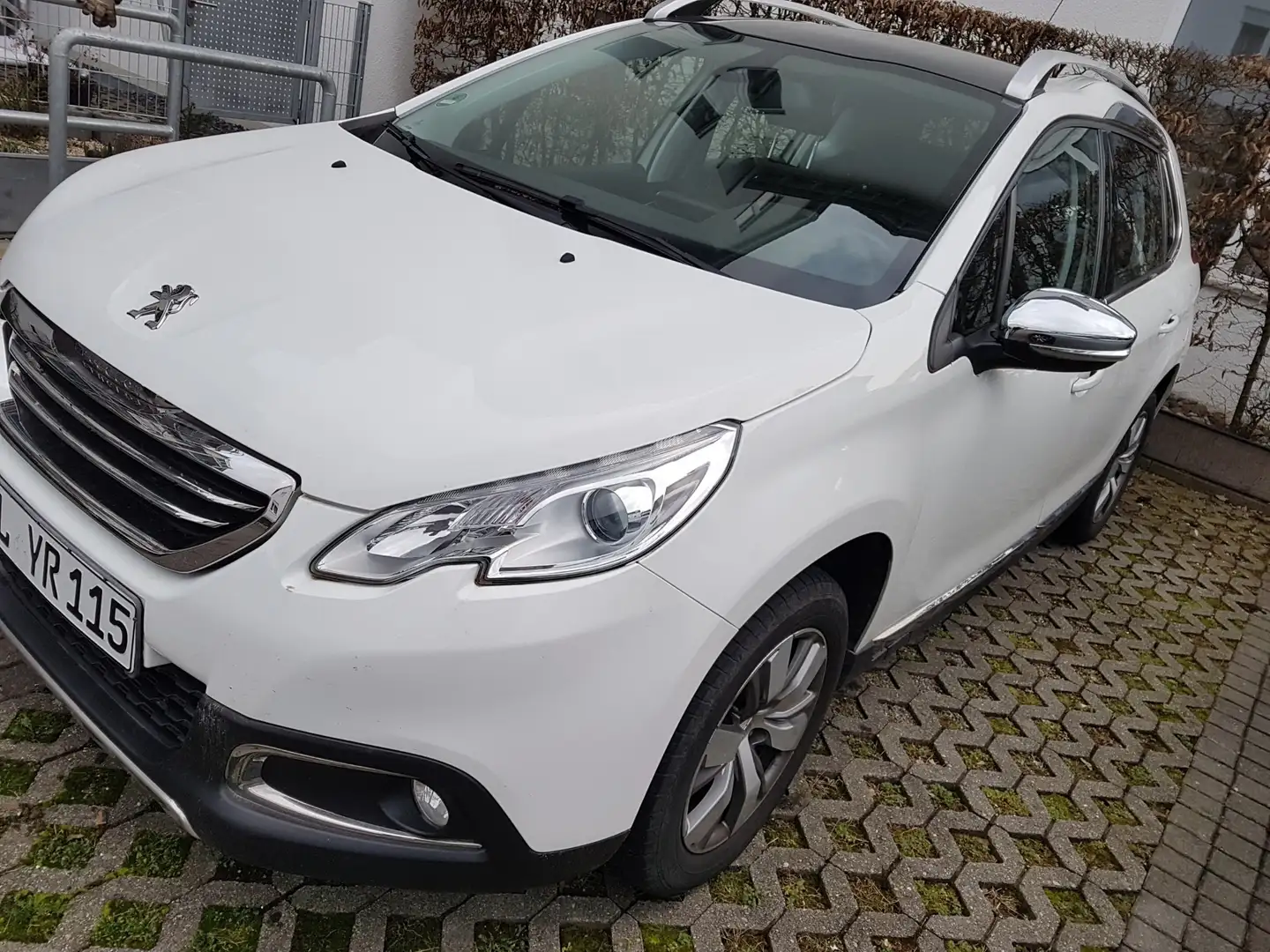 Peugeot 2008 Allure Blanc - 1