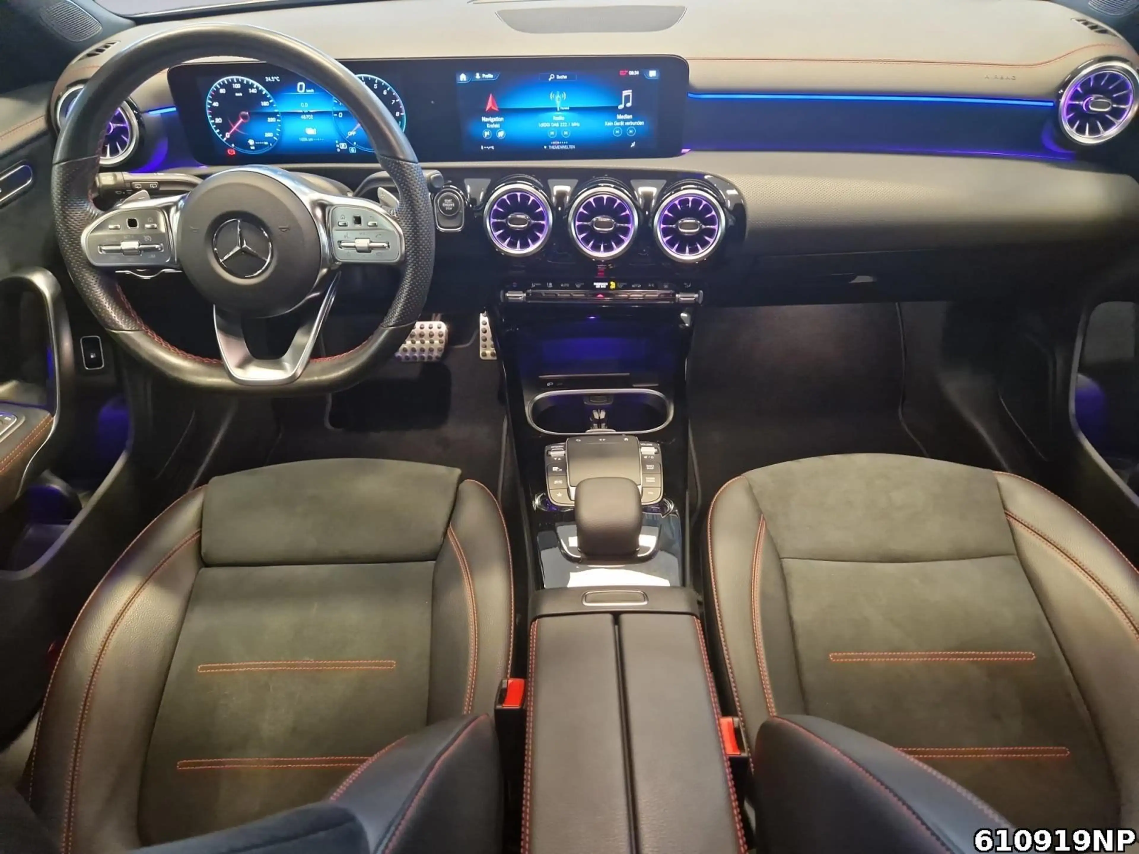 Mercedes-Benz CLA 250 e AMG Night LED 360° Carplay Ambiente — photo 8
