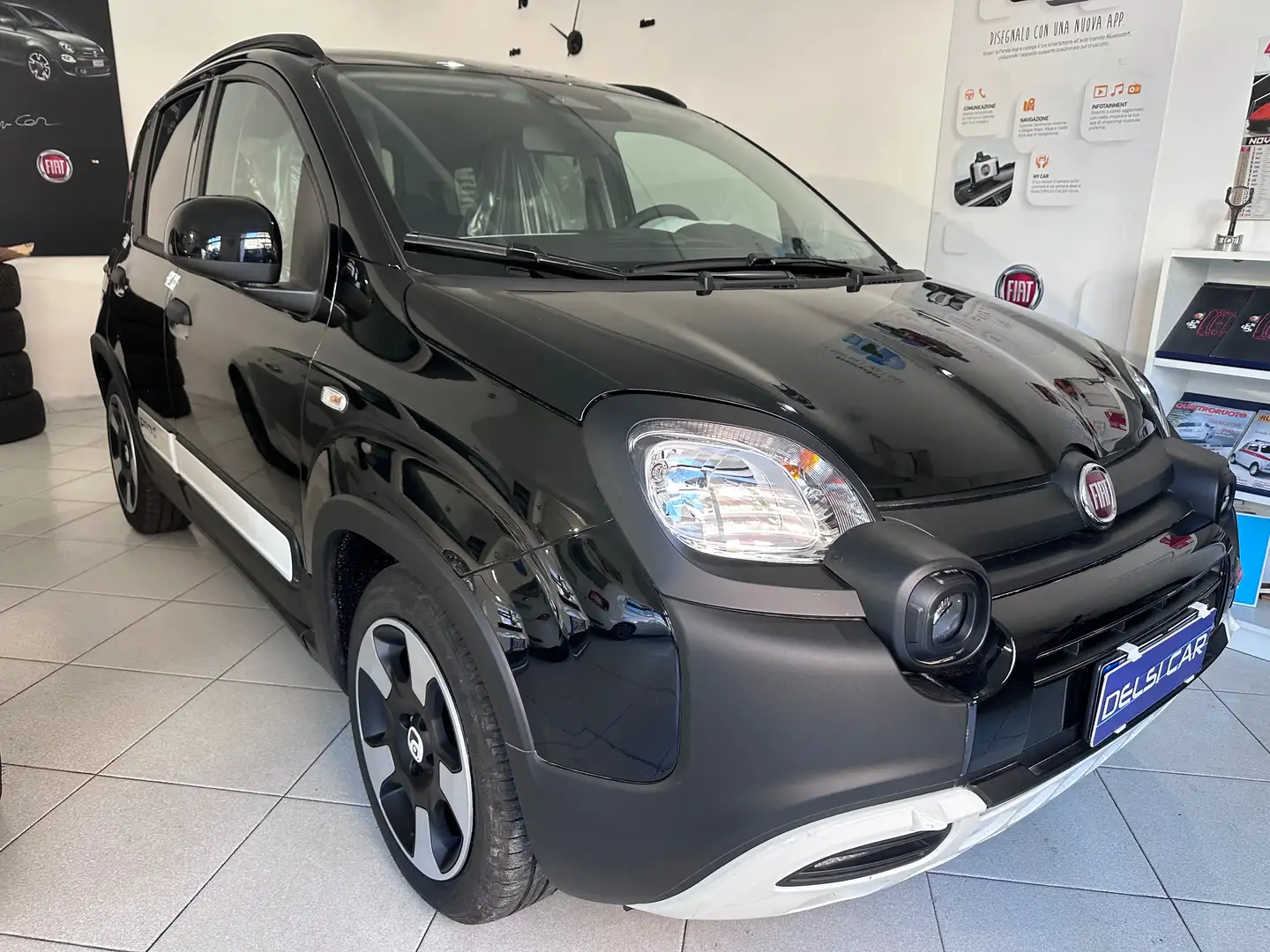 Fiat Panda Pandina Cross 1.0 firefly hybrid KM ZERO 2025 Noir - 2