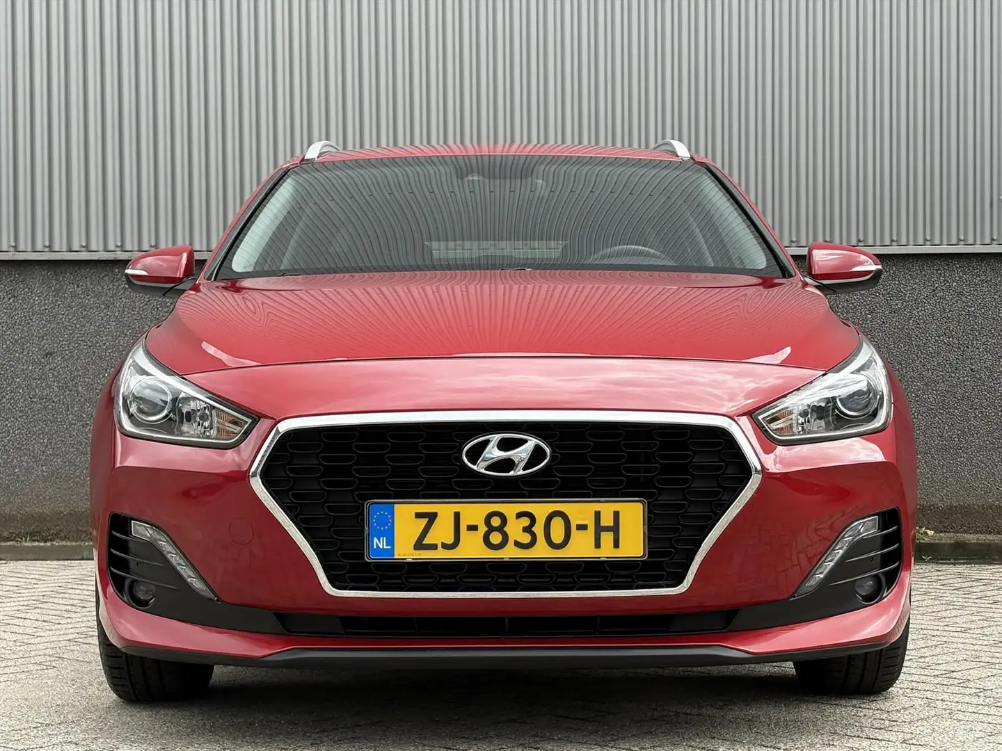 Hyundai i30 Wagon 1.0 T-GDi 120pk Comfort | Navigatie | Camera Rood - 2