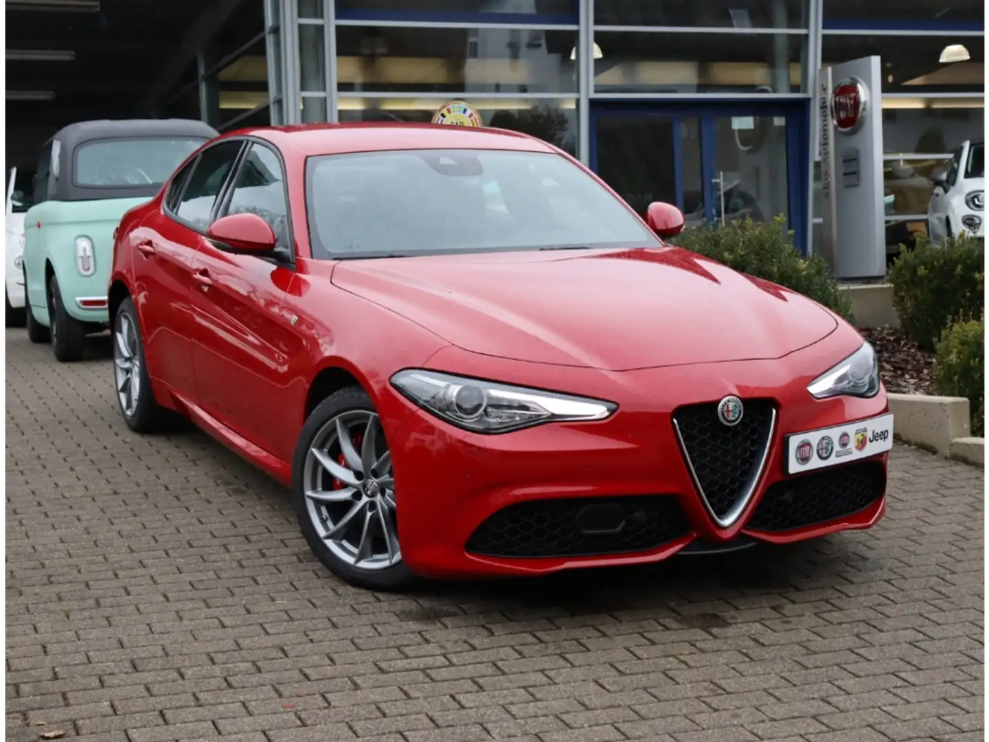 Alfa Romeo Giulia TI 2.0 TURBO 16V 280 PS AT8 Q4 NAVI ASSISTENZ Rojo - 2