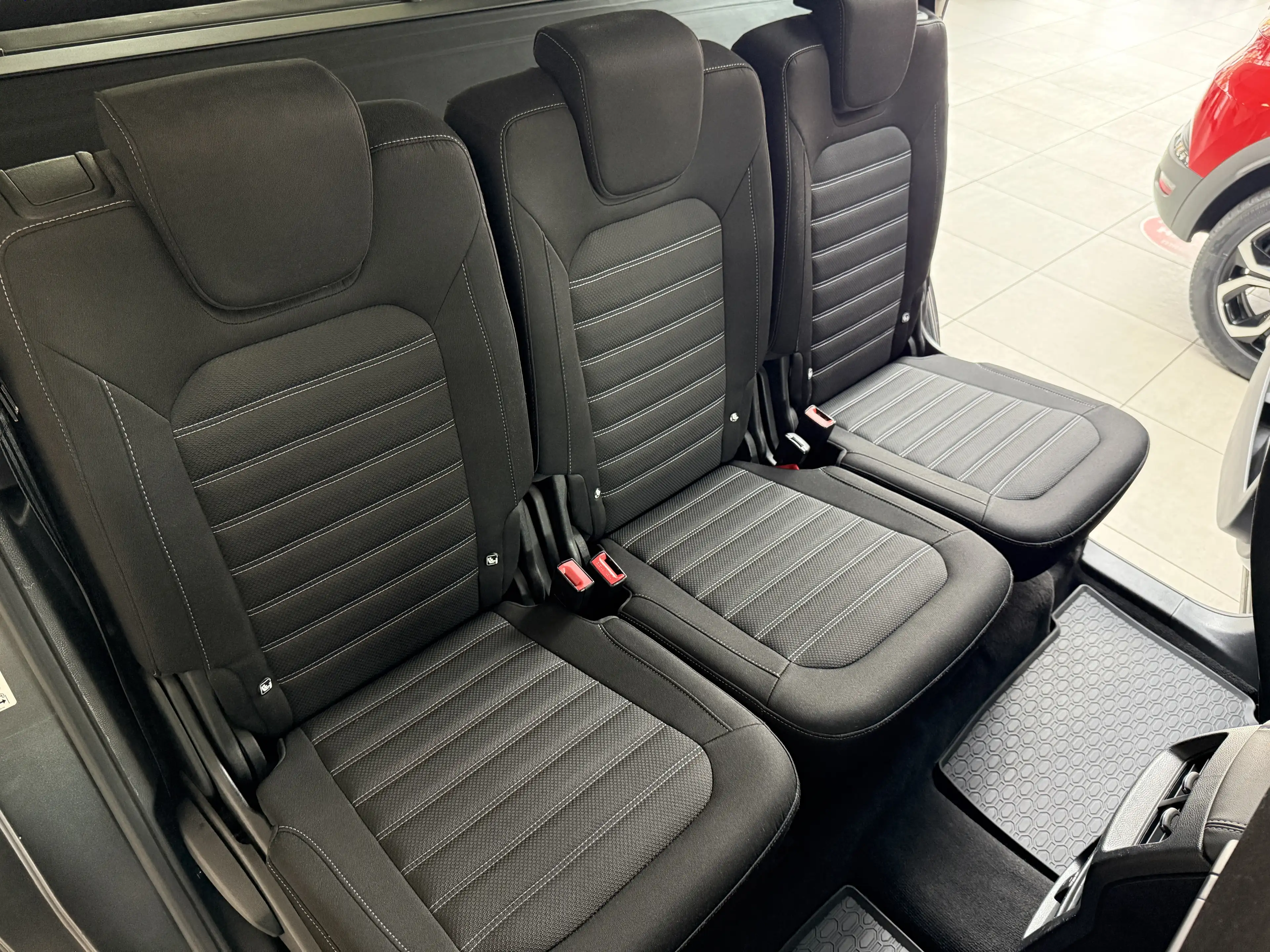 Ford Galaxy Titanium 7-Sitzer Kamera Keyless SHZ Navi — photo 9