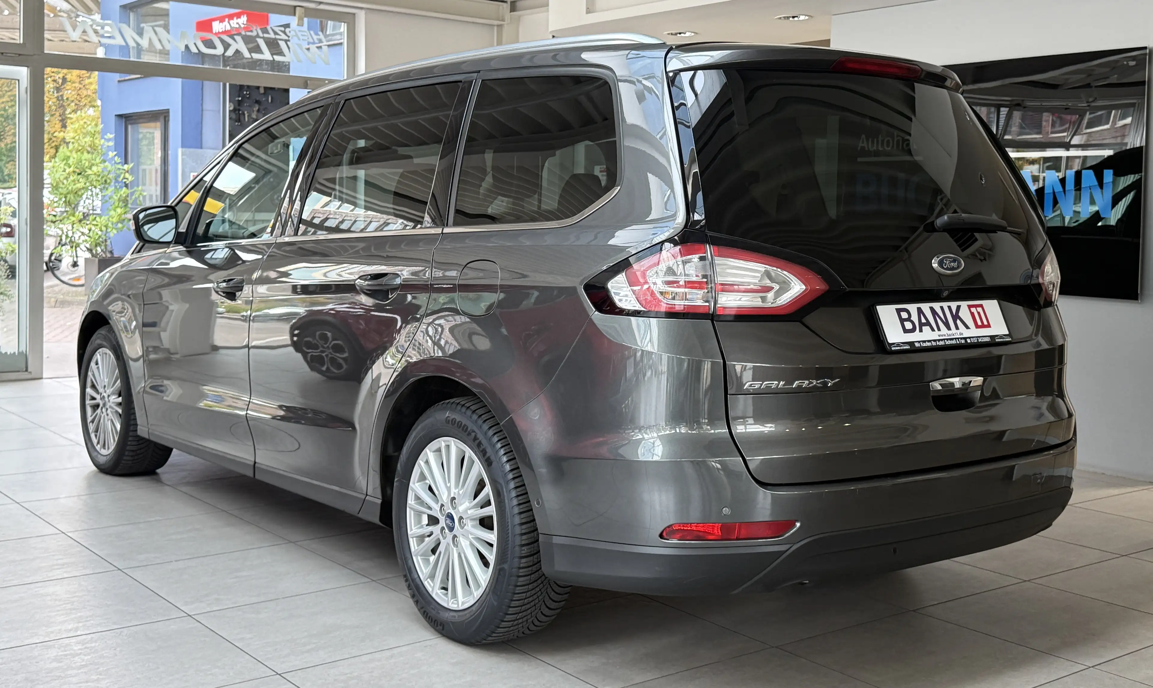 Ford Galaxy Titanium 7-Sitzer Kamera Keyless SHZ Navi — photo 3