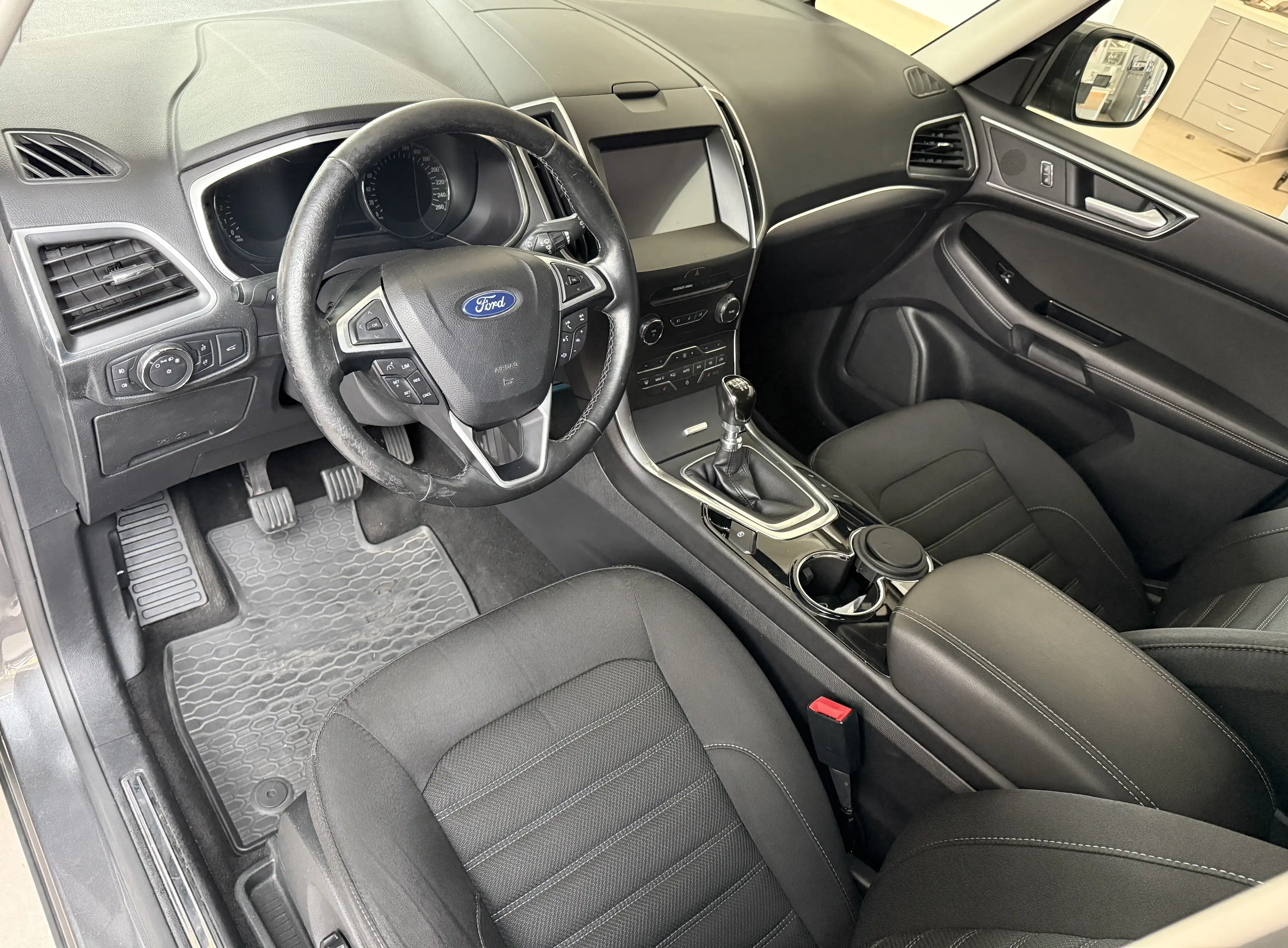Ford Galaxy Titanium 7-Sitzer Kamera Keyless SHZ Navi — photo 5