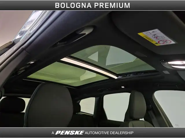 Volvo XC60 view 12