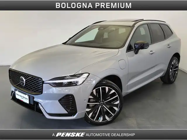 Volvo XC60 main image