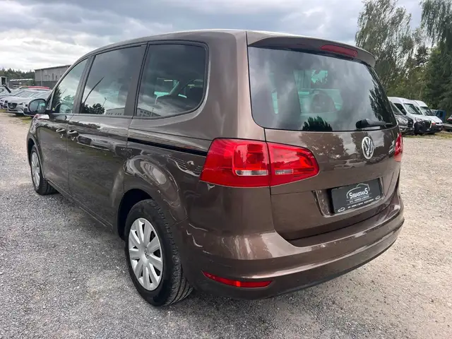 Volkswagen Sharan view 6