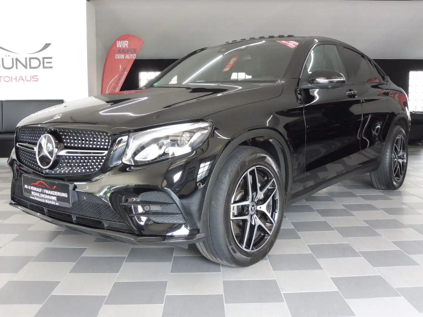 Mercedes-Benz GLC 250 d 4Matic Coupe  AMG-Line/Pano/Head-Up Schwarz - 2