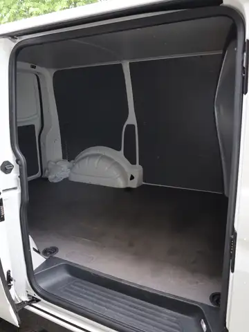 Volkswagen Transporter view 12