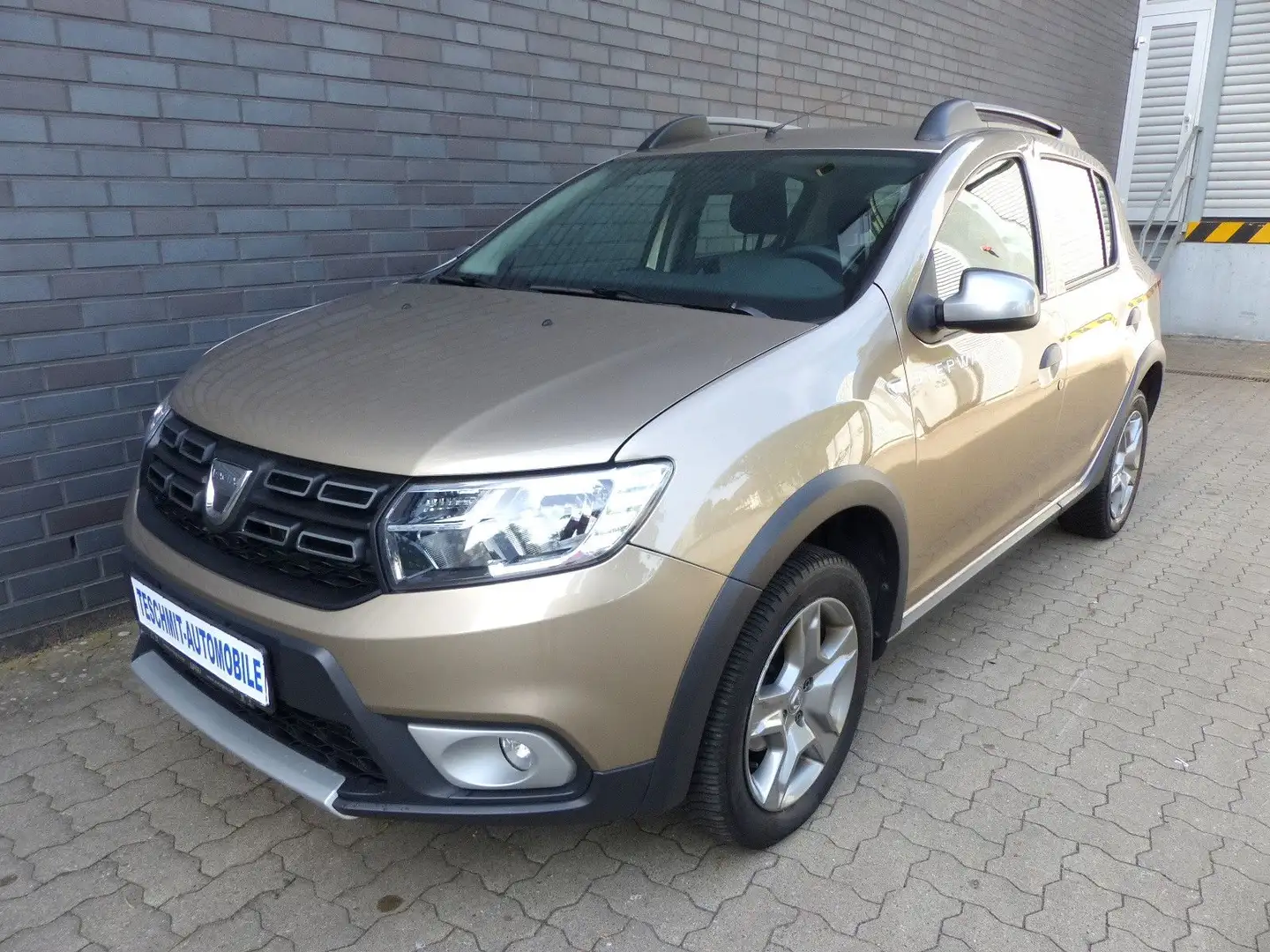 Dacia Sandero II Stepway Essential Autogas/Klima/1.Hd Beige - 1