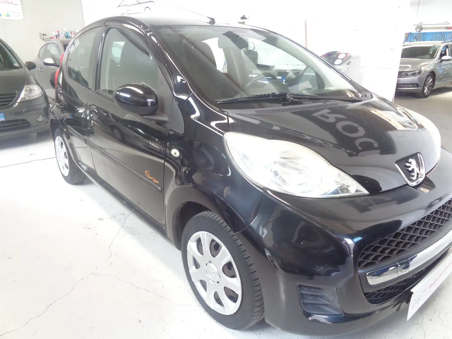 Peugeot 107 107 1.0 12v Allure (sweet years) 5p FL Nero - 2