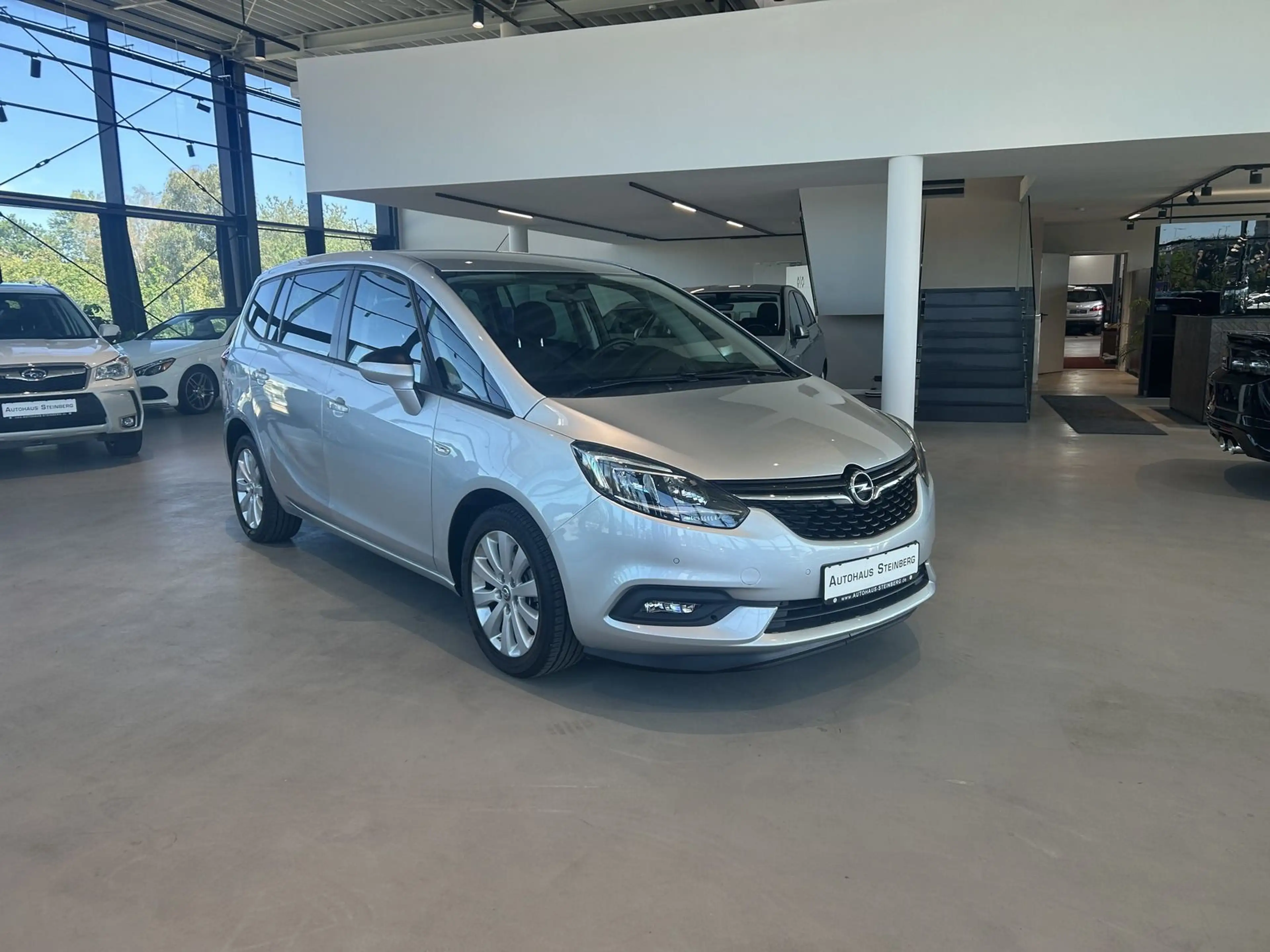 Opel Zafira NAVIGATION+KAMERA+AHK+SHZ+1.HAND Zafira C — photo 13