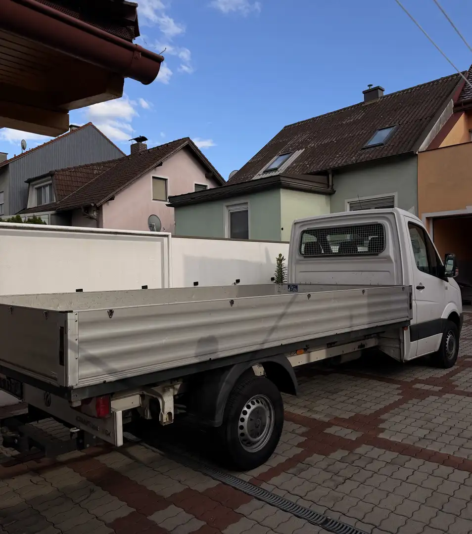 Volkswagen Crafter 35 HR Kombi 3-3-3 LR 2,0 TDI Weiß - 2