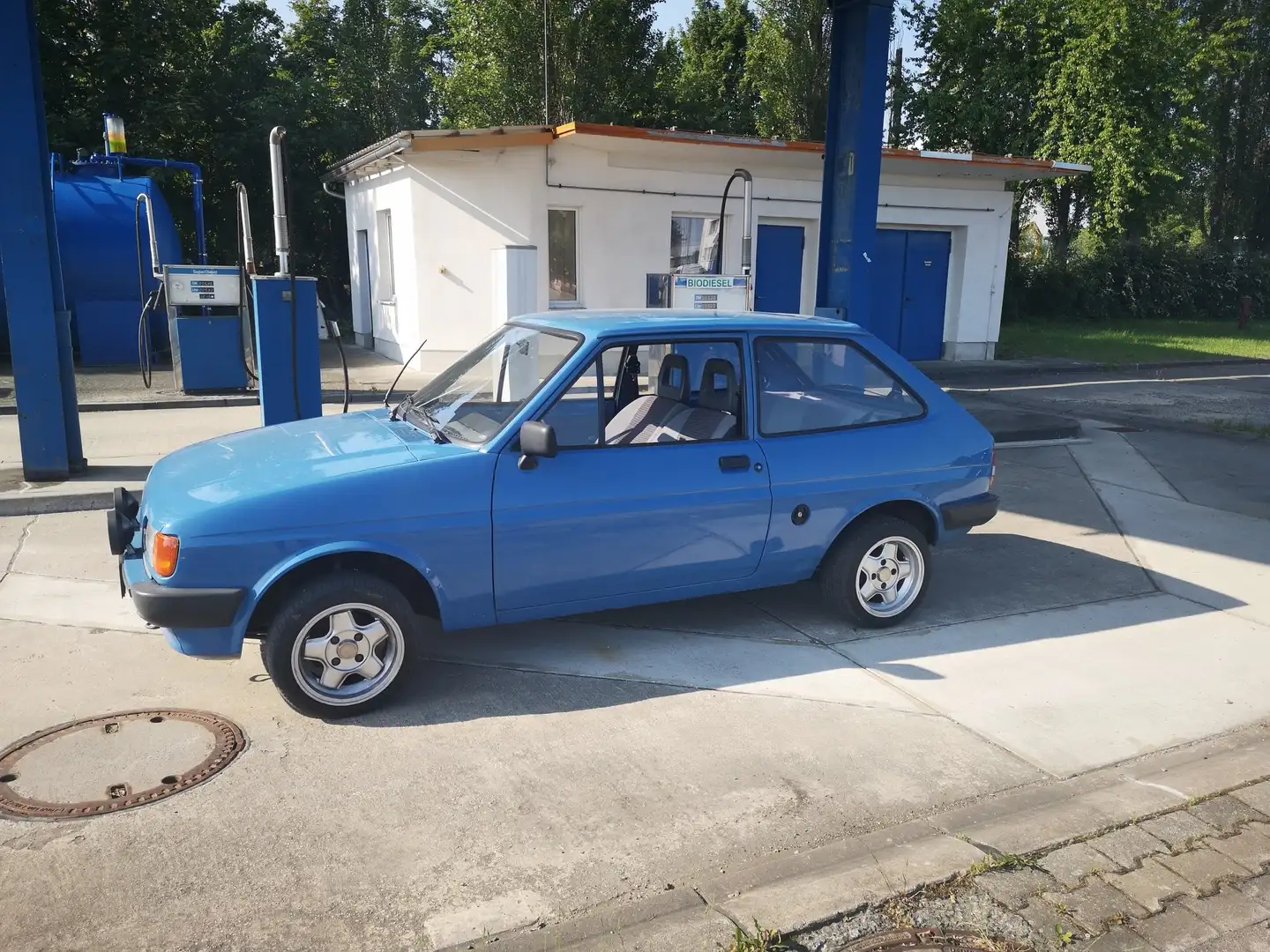 Ford Fiesta c  Oldtimer Zulassung Blauw - 1