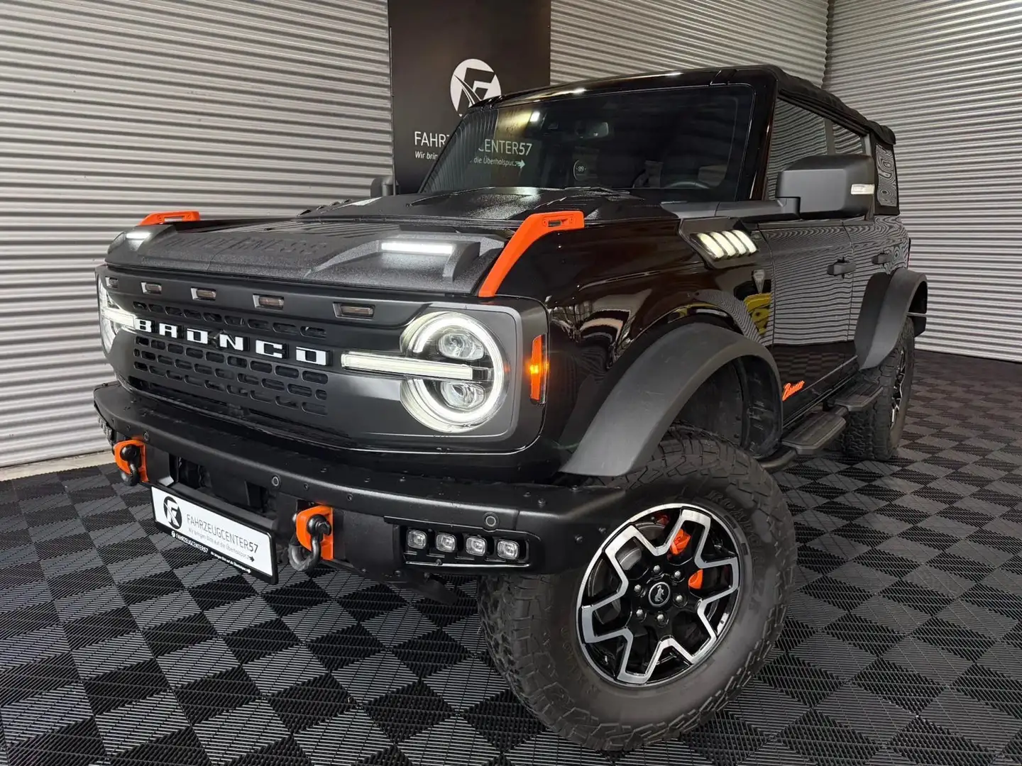 Ford Bronco BADLANDS 4 Door Advanced 4x4 2.7 EcoBoost Schwarz - 1