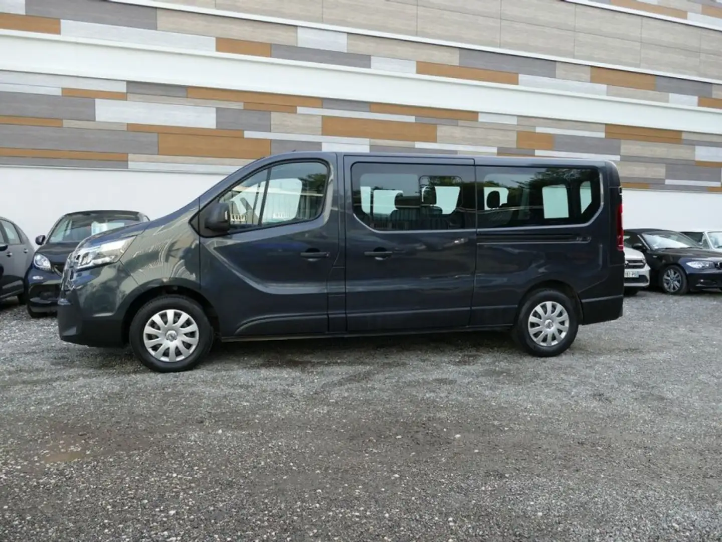 Nissan NV300 COMBI 3.0 T 2.0 DCI L2HI 150 Ch N-CONNECTA BVM6 9 PLACES Grau - 2