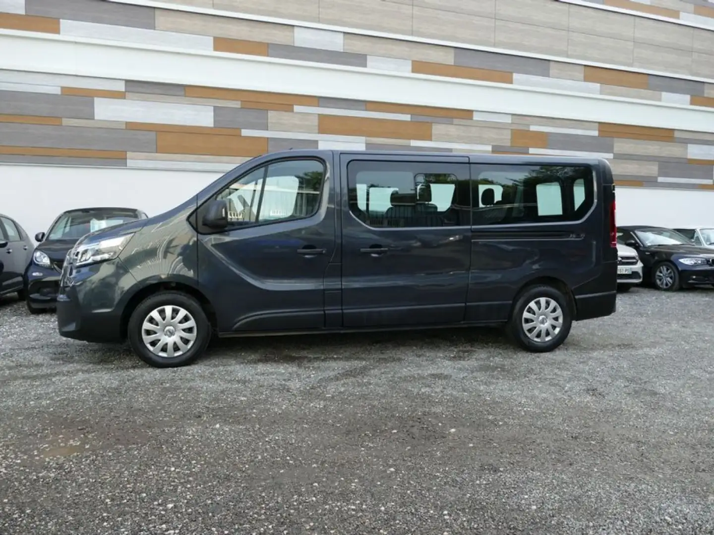 Nissan NV300 COMBI 3.0 T 2.0 DCI L2HI 150 Ch N-CONNECTA BVM6 9 PLACES Grau - 2