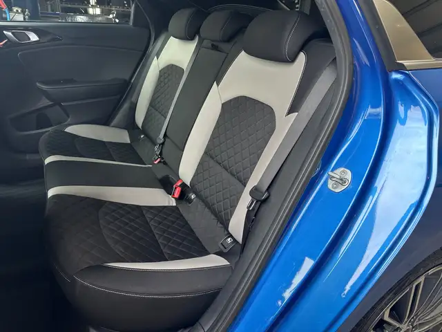 Kia Proceed view 11