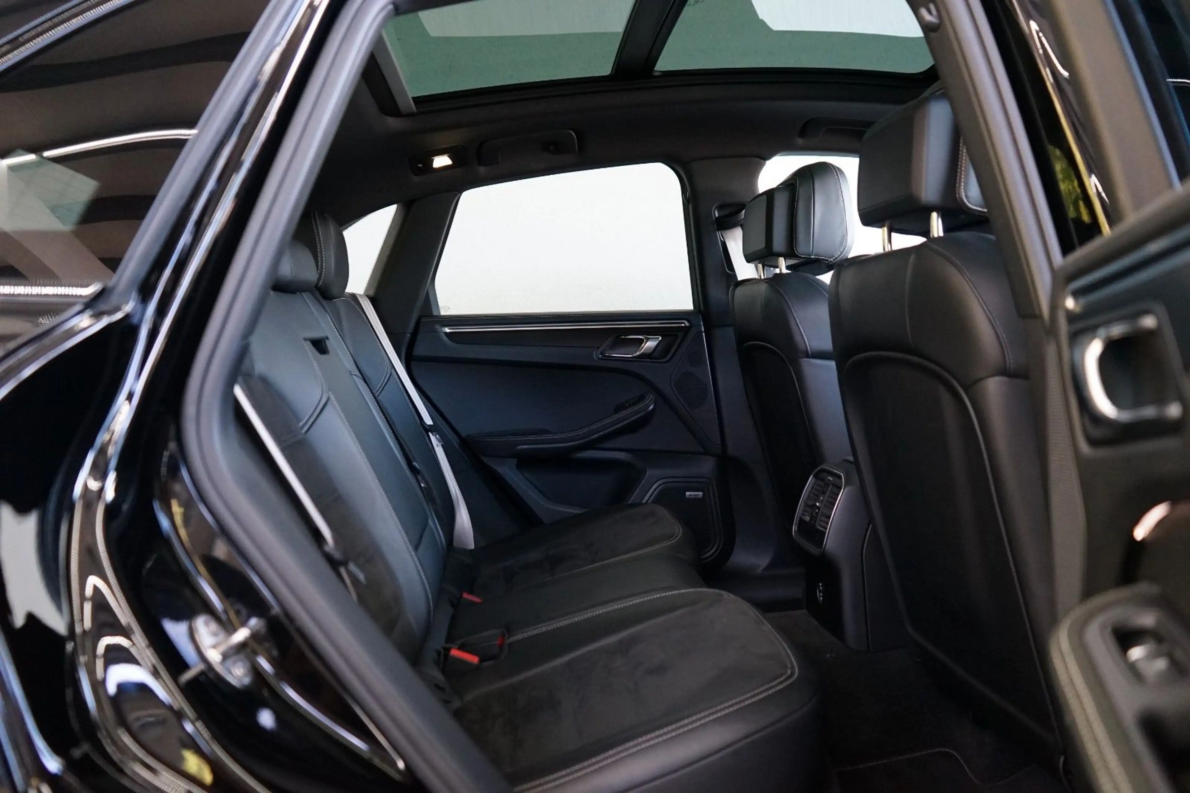 Porsche Macan GTS/LUFT/PANO/ACC/STHZ/18W/BOSE/CAM/KEYLES — photo 9