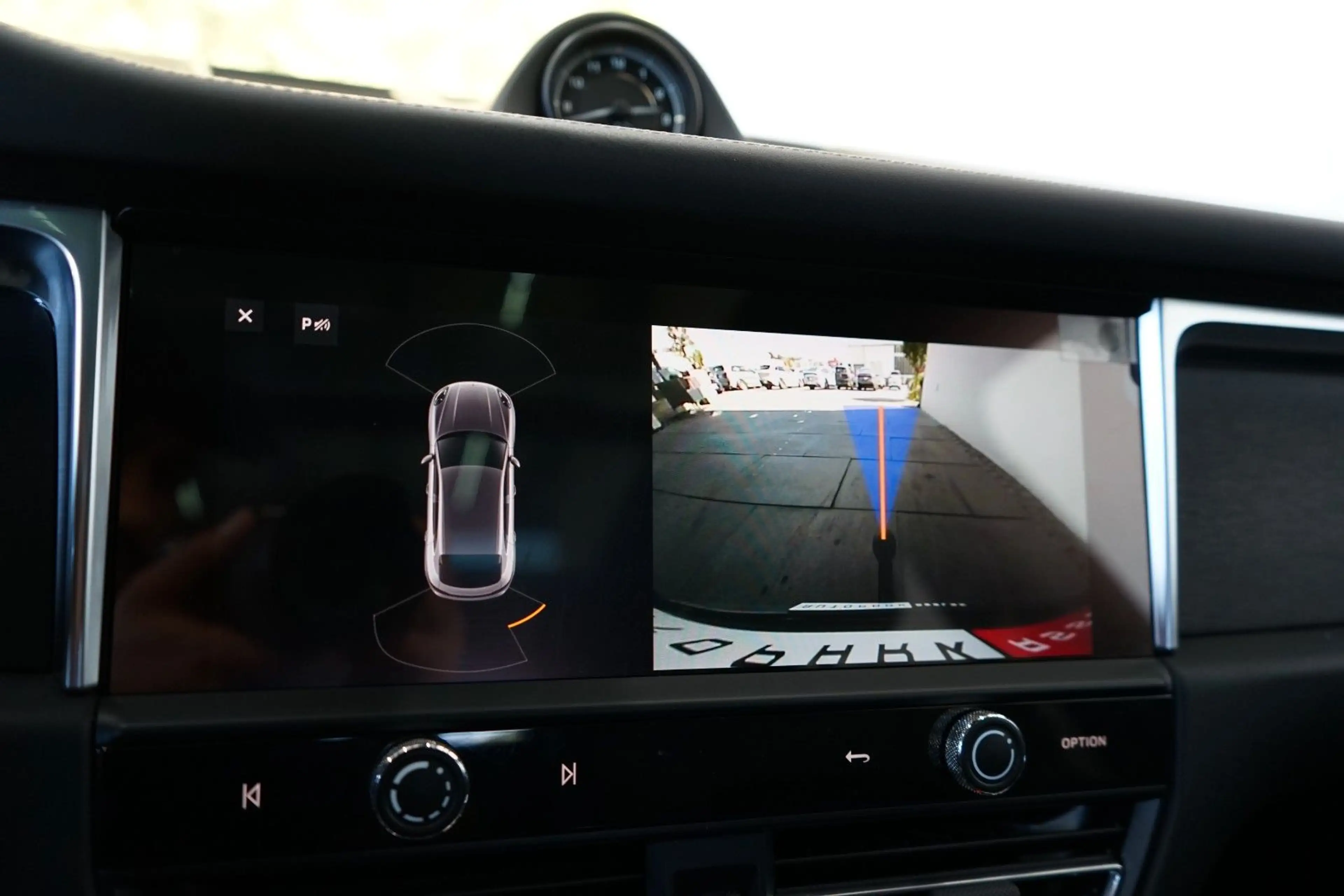 Porsche Macan GTS/LUFT/PANO/ACC/STHZ/18W/BOSE/CAM/KEYLES — photo 12
