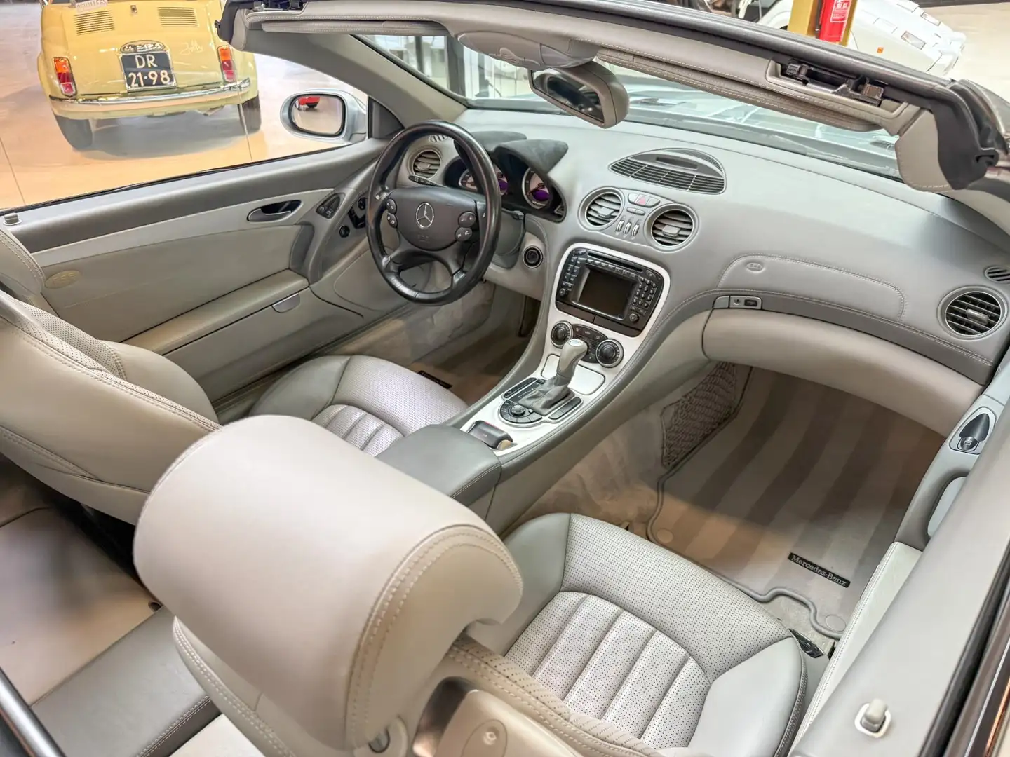 Mercedes-Benz SL 55 AMG | Lage kilometerstand Grijs - 2