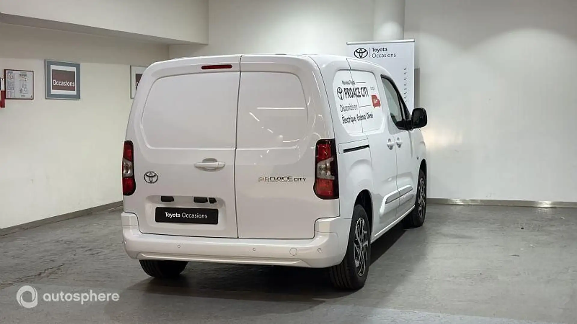 Toyota Proace City Medium 100 D-4D Start MC24 - 2