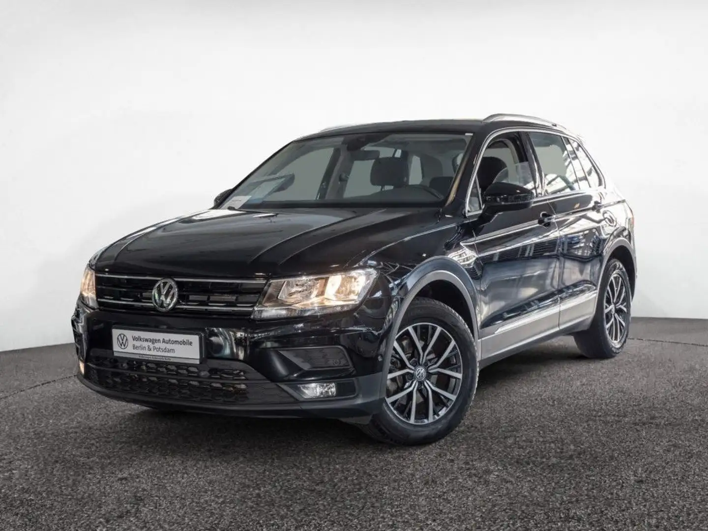 Volkswagen Tiguan 1.5 TSI Comfortline AHK TrailerAssist Nav Nero - 2
