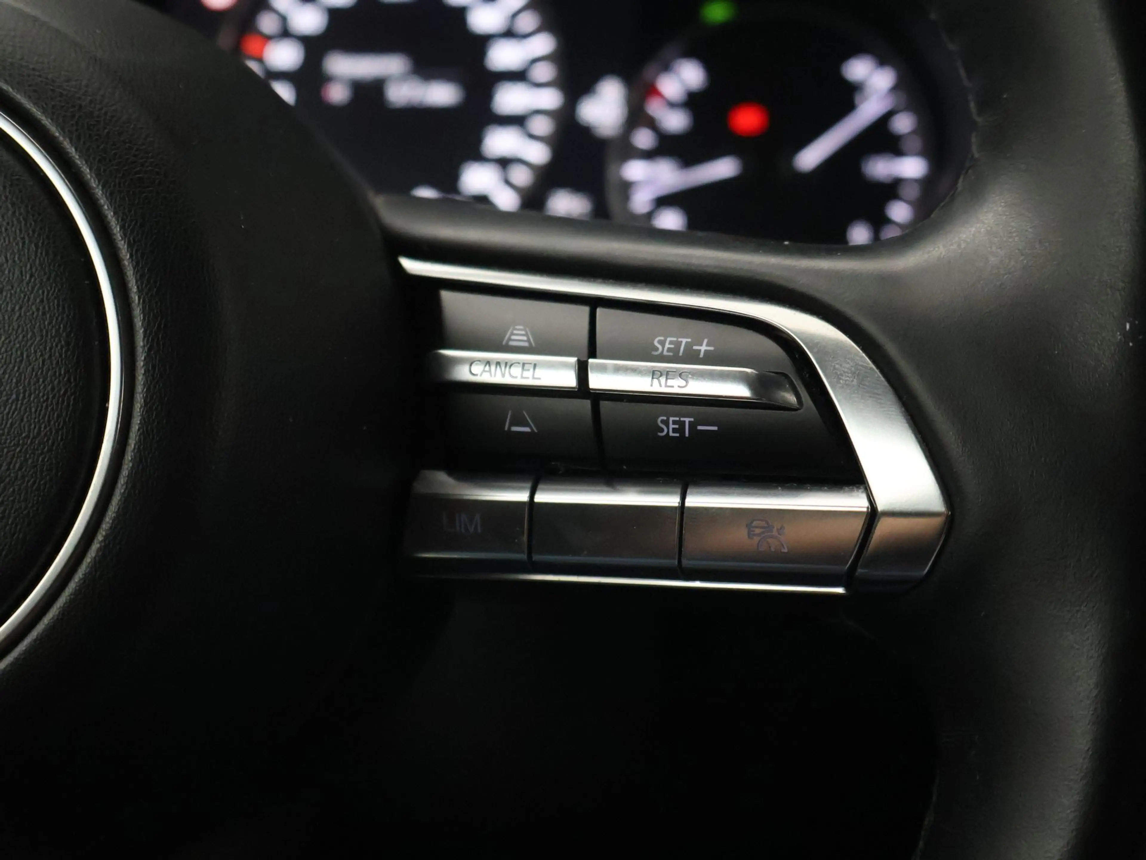 Mazda 3 2.0 e-SkyActiv-X M HYBRID 186 PK LUXURY + CARPLAY — photo 27