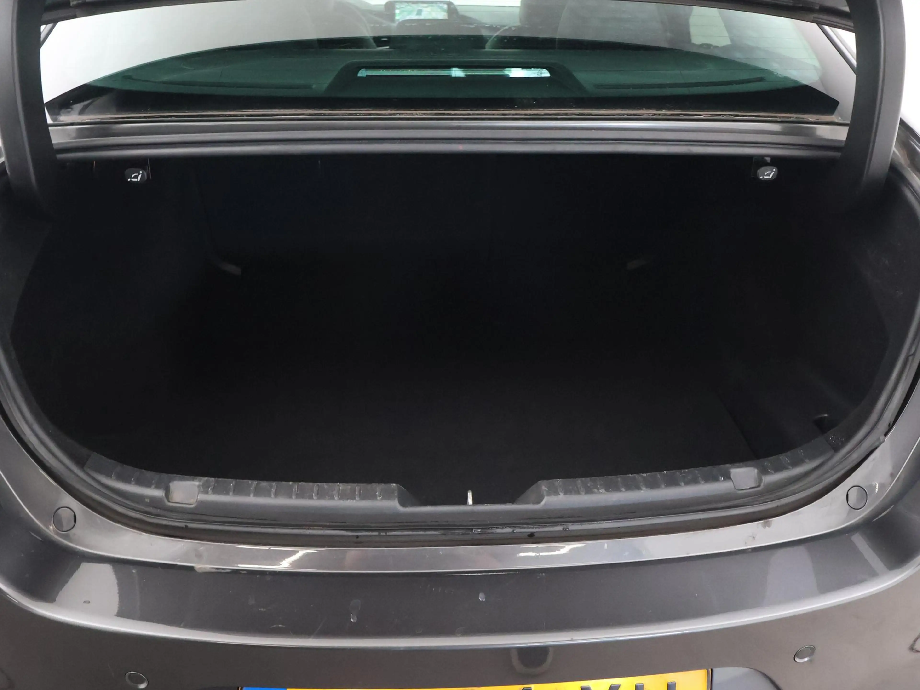 Mazda 3 2.0 e-SkyActiv-X M HYBRID 186 PK LUXURY + CARPLAY — photo 32