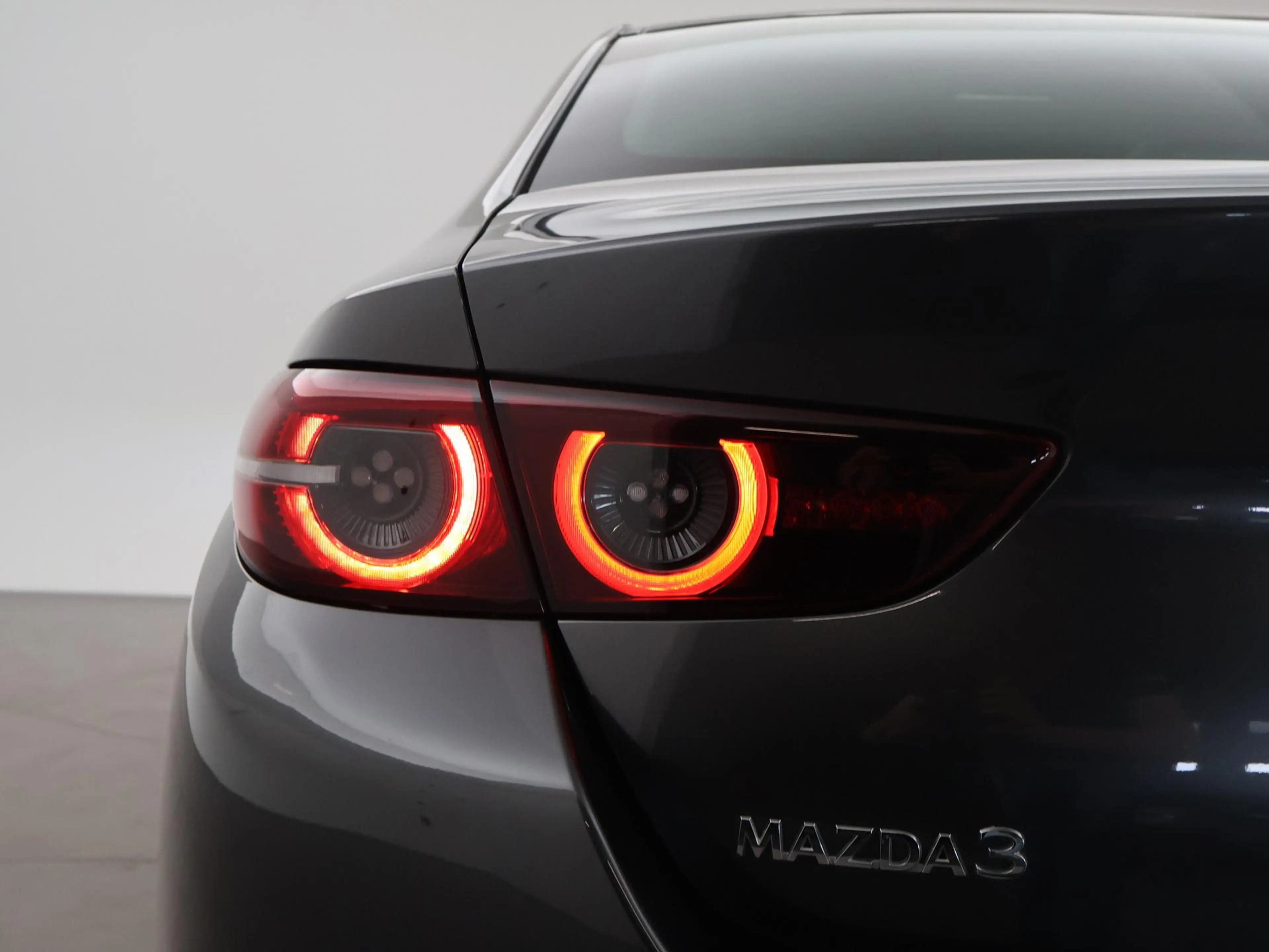 Mazda 3 2.0 e-SkyActiv-X M HYBRID 186 PK LUXURY + CARPLAY — photo 15