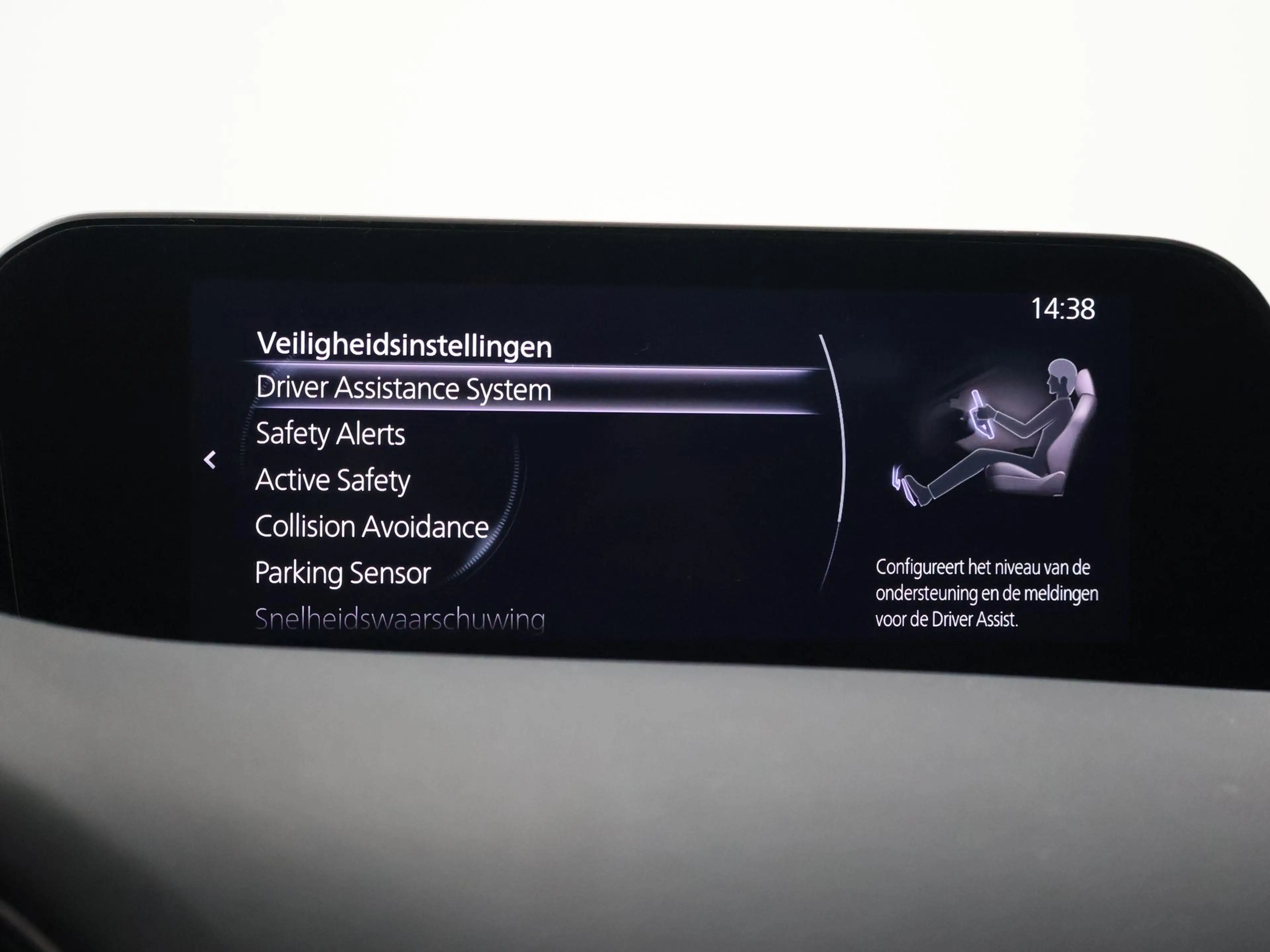 Mazda 3 2.0 e-SkyActiv-X M HYBRID 186 PK LUXURY + CARPLAY — photo 42