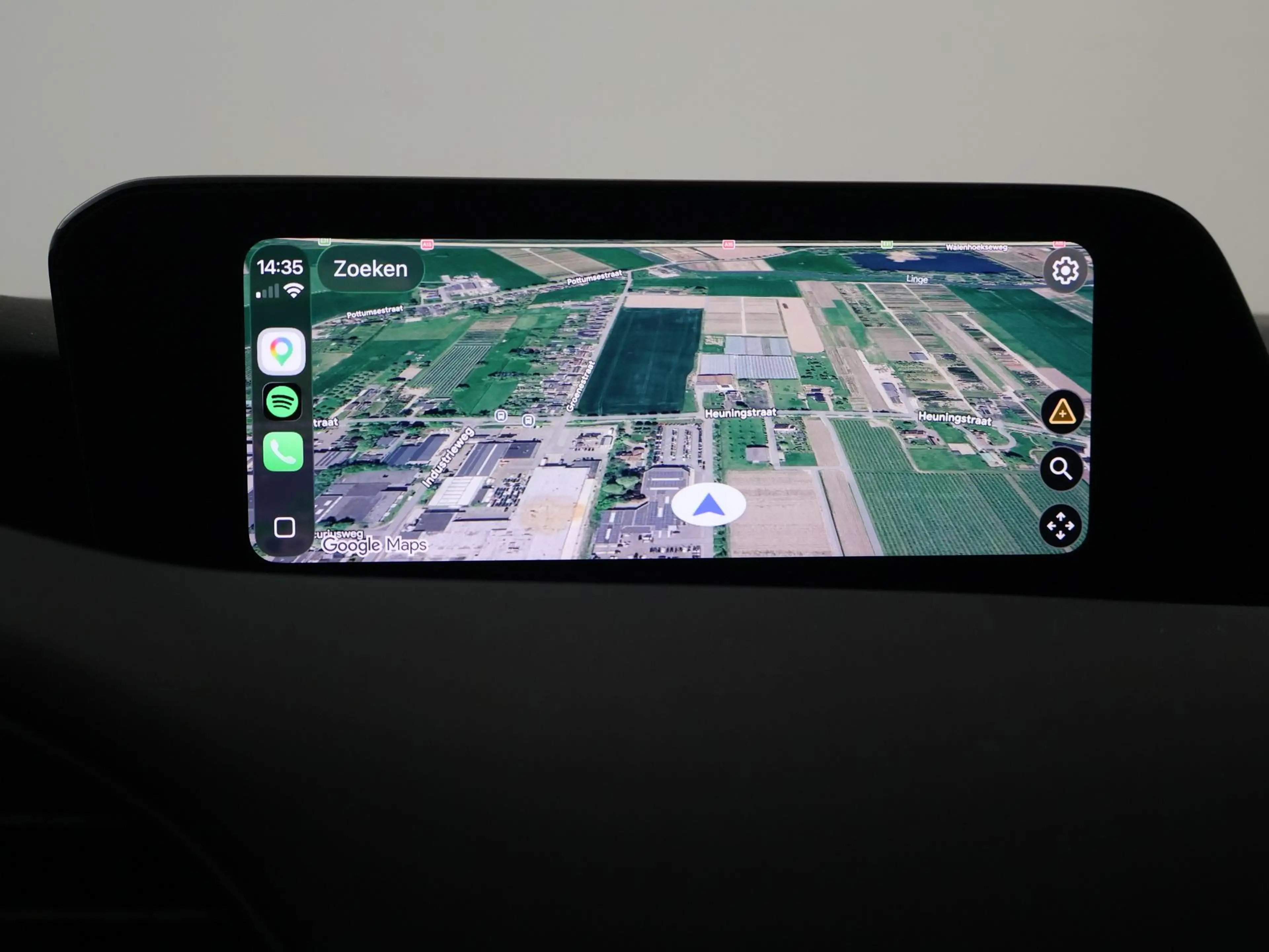 Mazda 3 2.0 e-SkyActiv-X M HYBRID 186 PK LUXURY + CARPLAY — photo 28