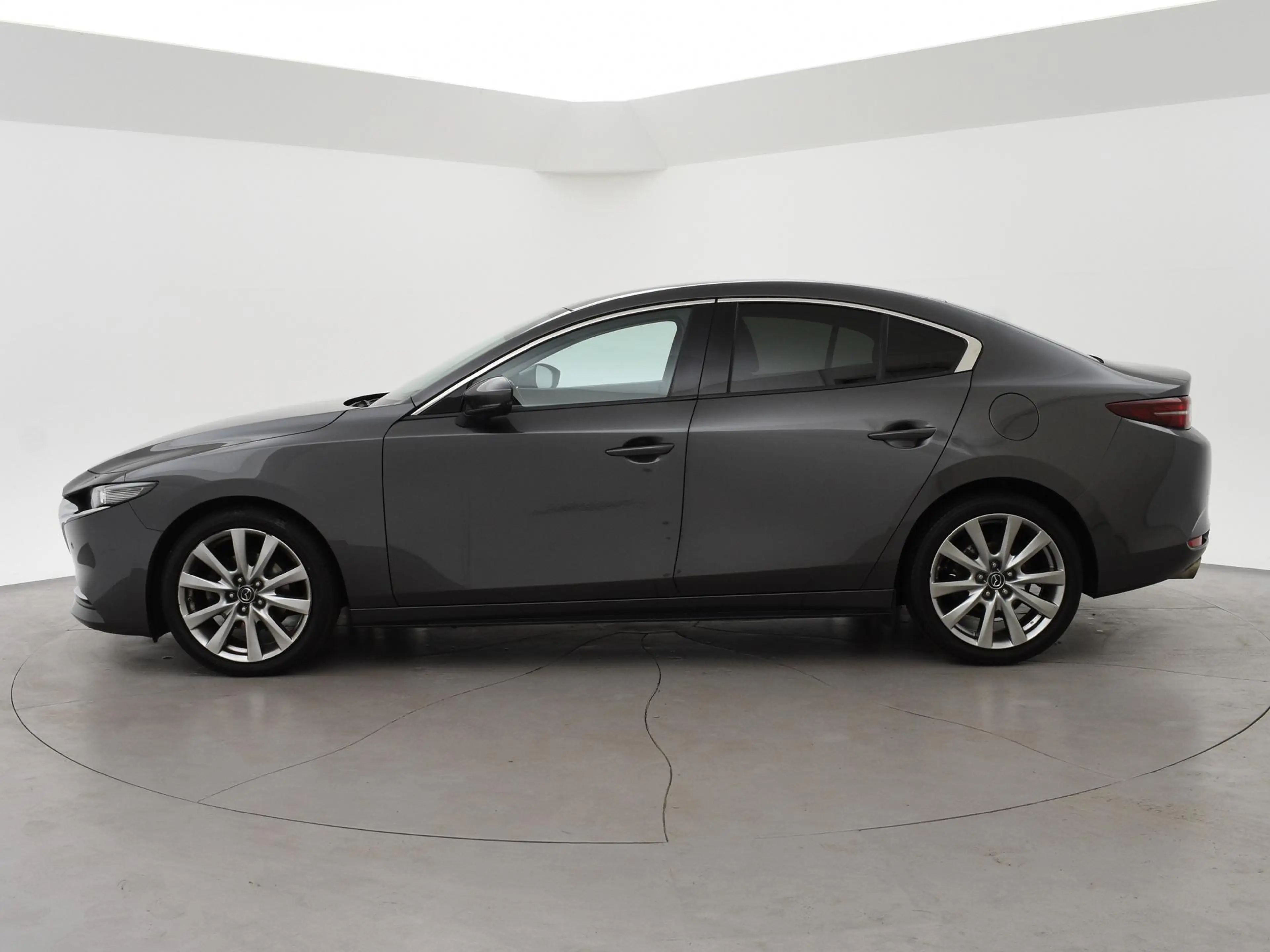 Mazda 3 2.0 e-SkyActiv-X M HYBRID 186 PK LUXURY + CARPLAY — photo 5