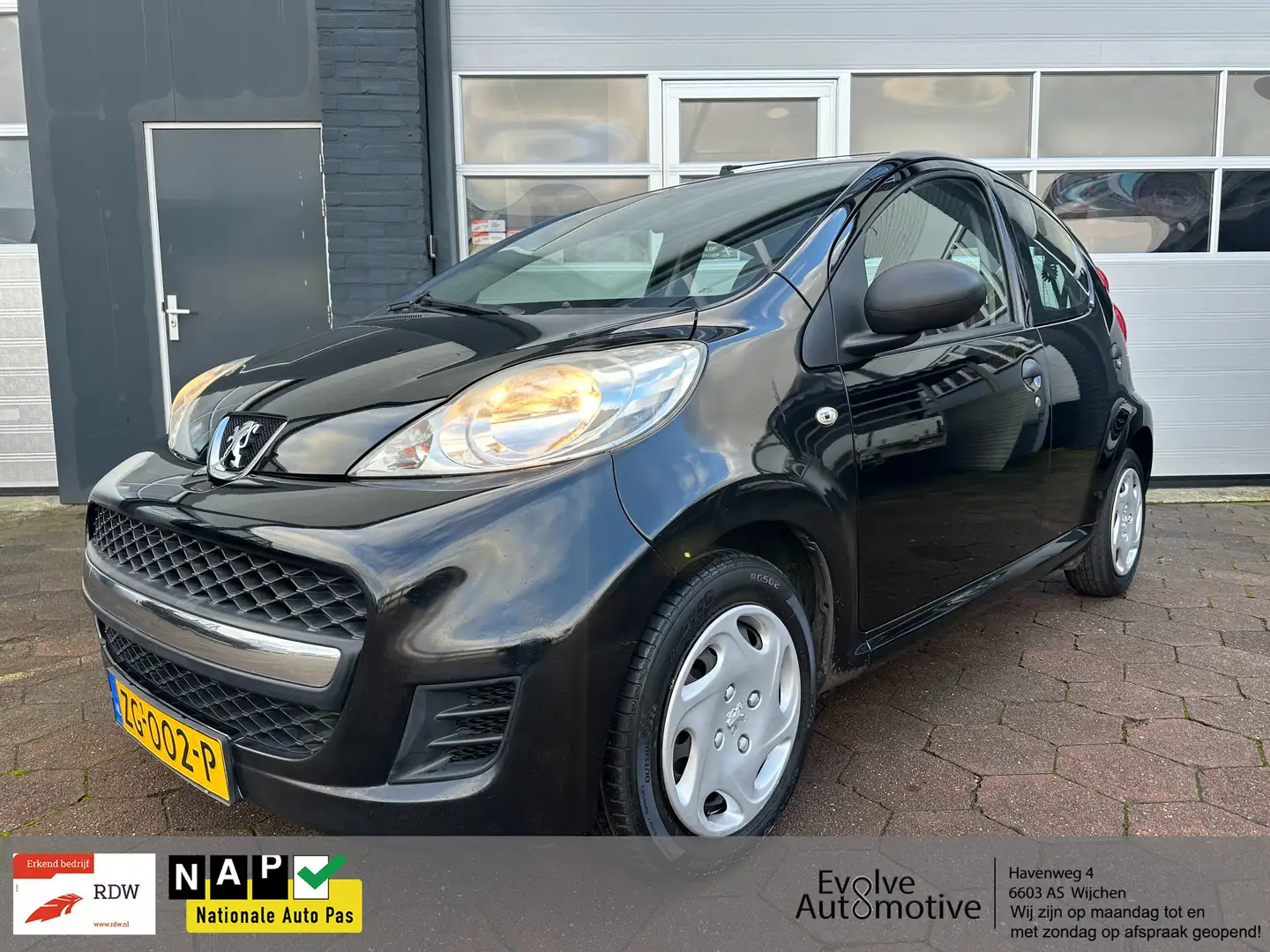 Peugeot 107 1.0 12V Accent | 5 Deurs |  APK 06/26 | Zwart - 1