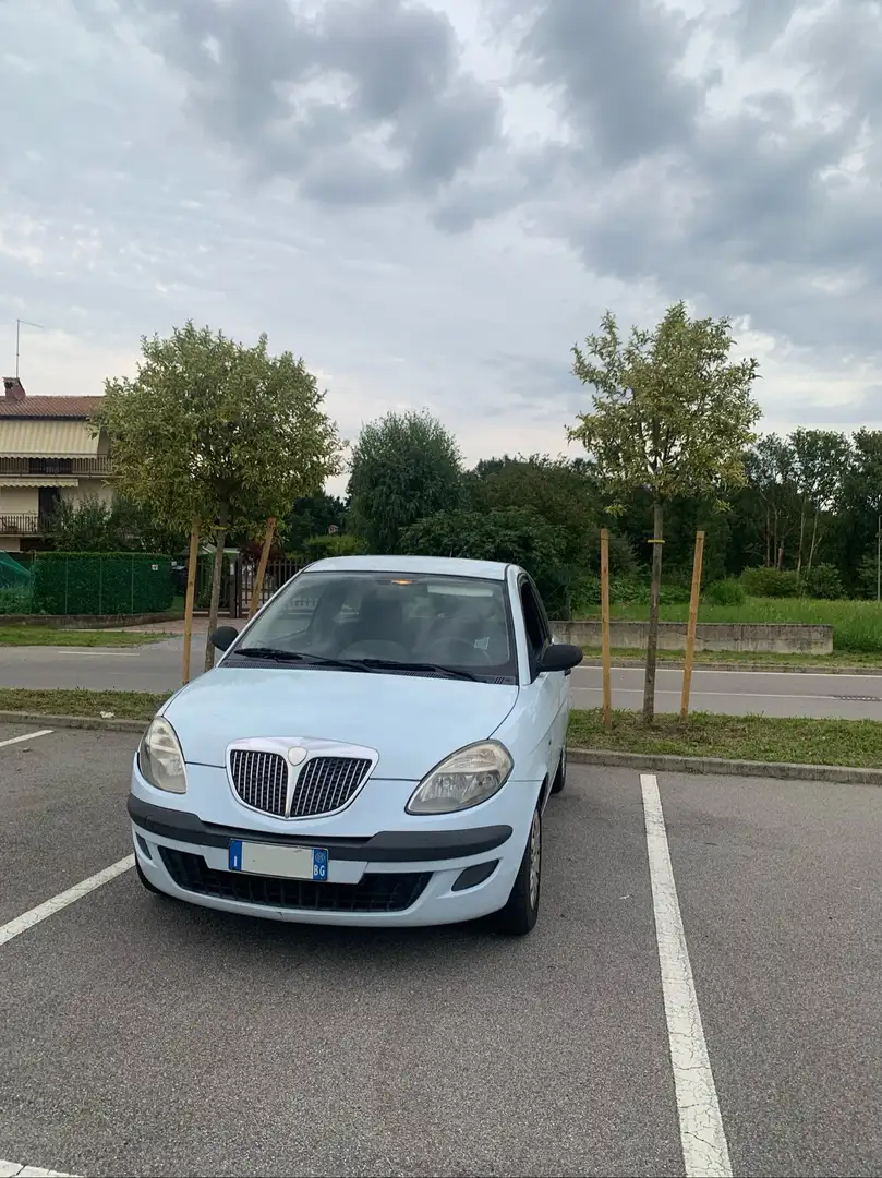 Lancia Y 1.2 8v LS c/airbag - 1