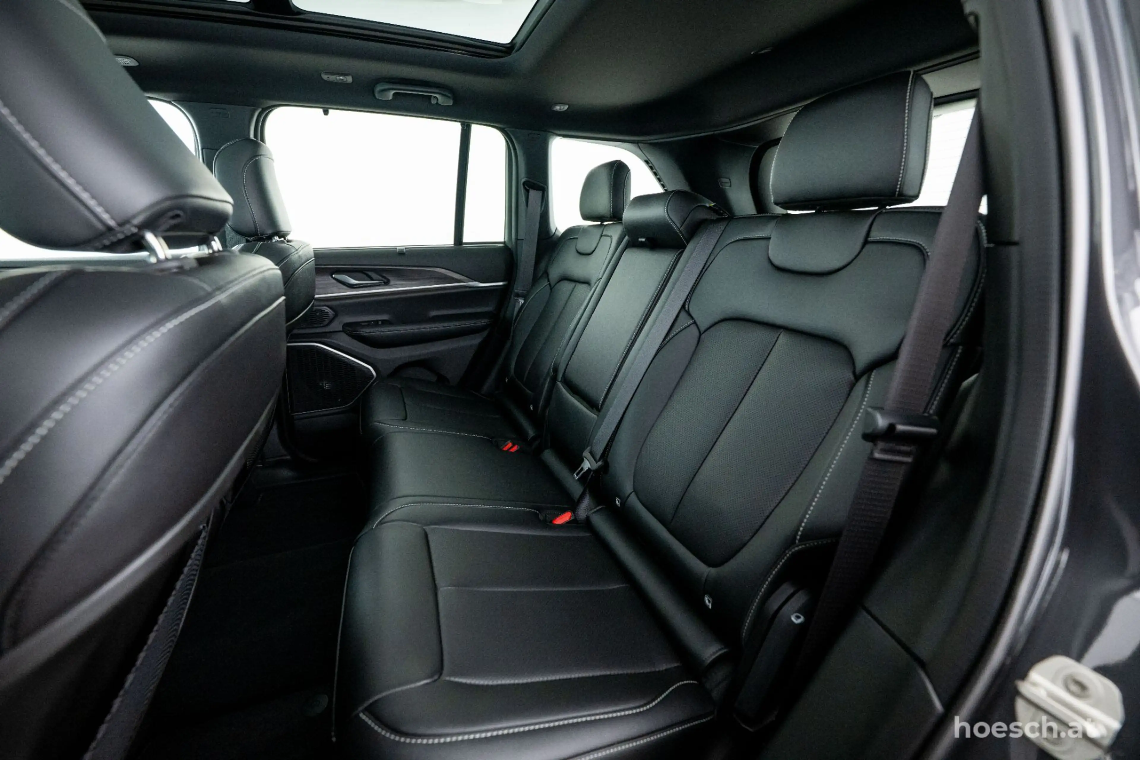 Jeep Grand Cherokee 4xe PHEV Limited PANO LEDER ALPINE ++ — photo 7