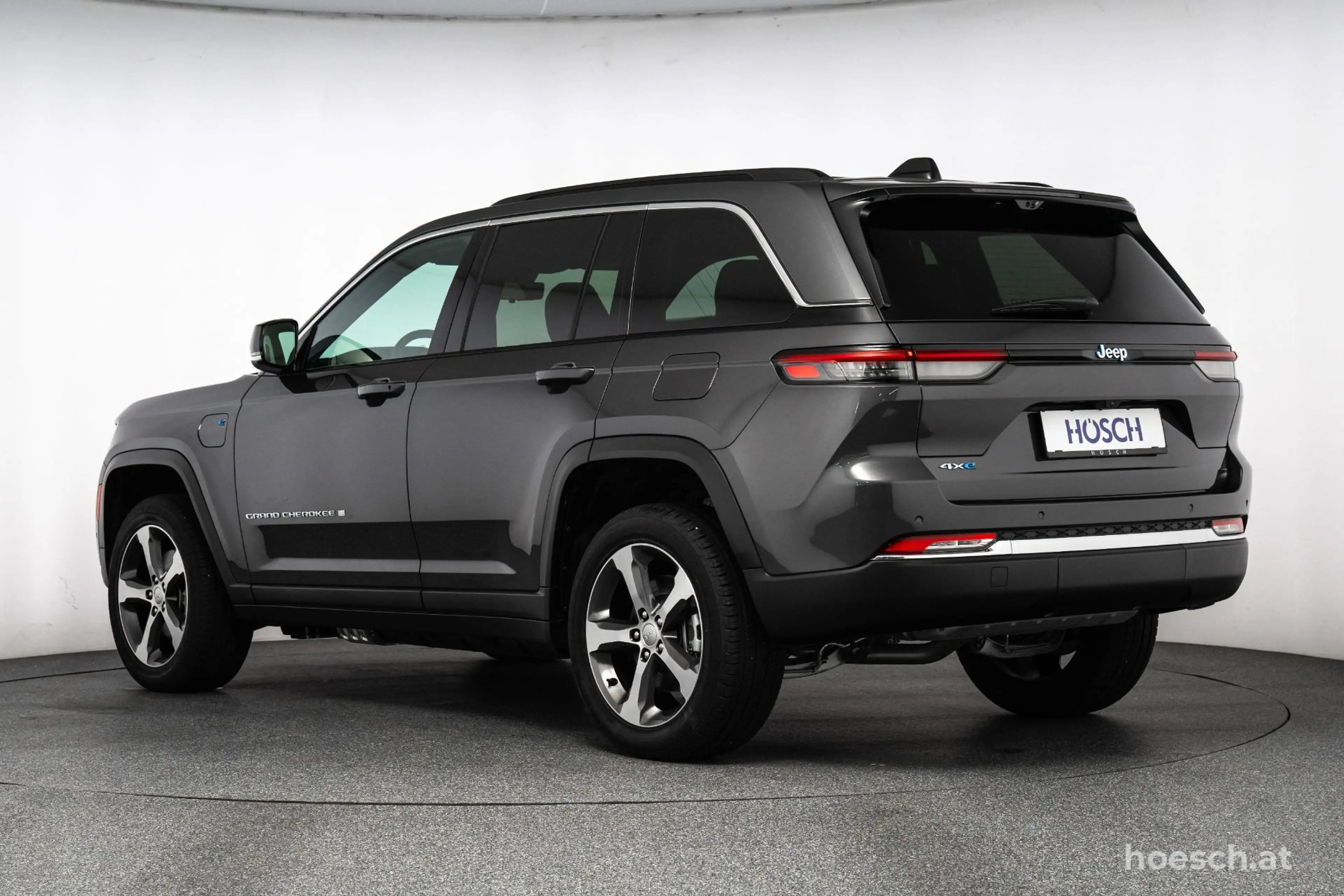 Jeep Grand Cherokee 4xe PHEV Limited PANO LEDER ALPINE ++ — photo 4