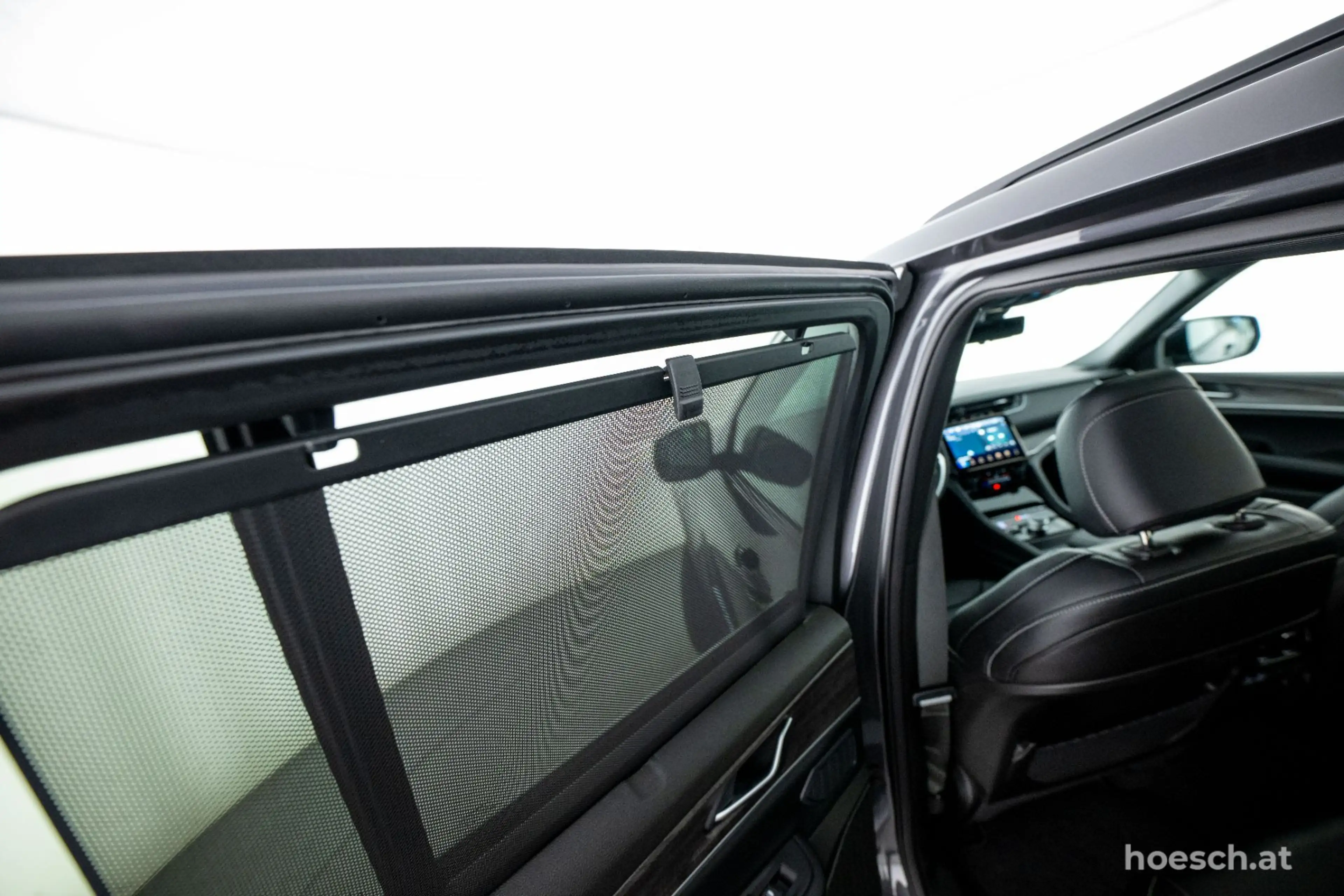 Jeep Grand Cherokee 4xe PHEV Limited PANO LEDER ALPINE ++ — photo 8