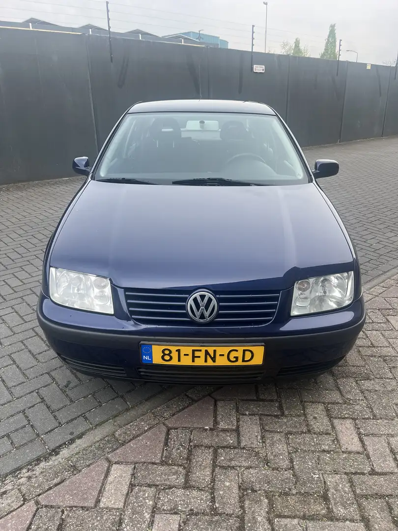 Volkswagen Bora 1.6 Trendline Modrá - 2
